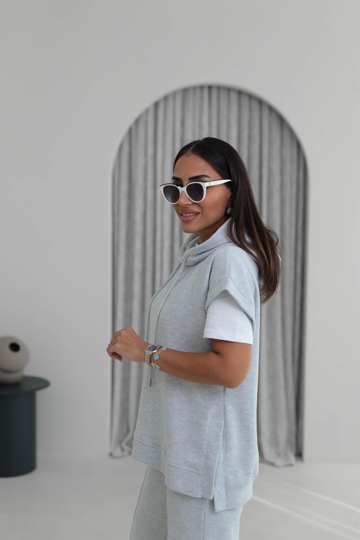 2030 Kapşonlu Kısa Kol Selanik Takım GRİ