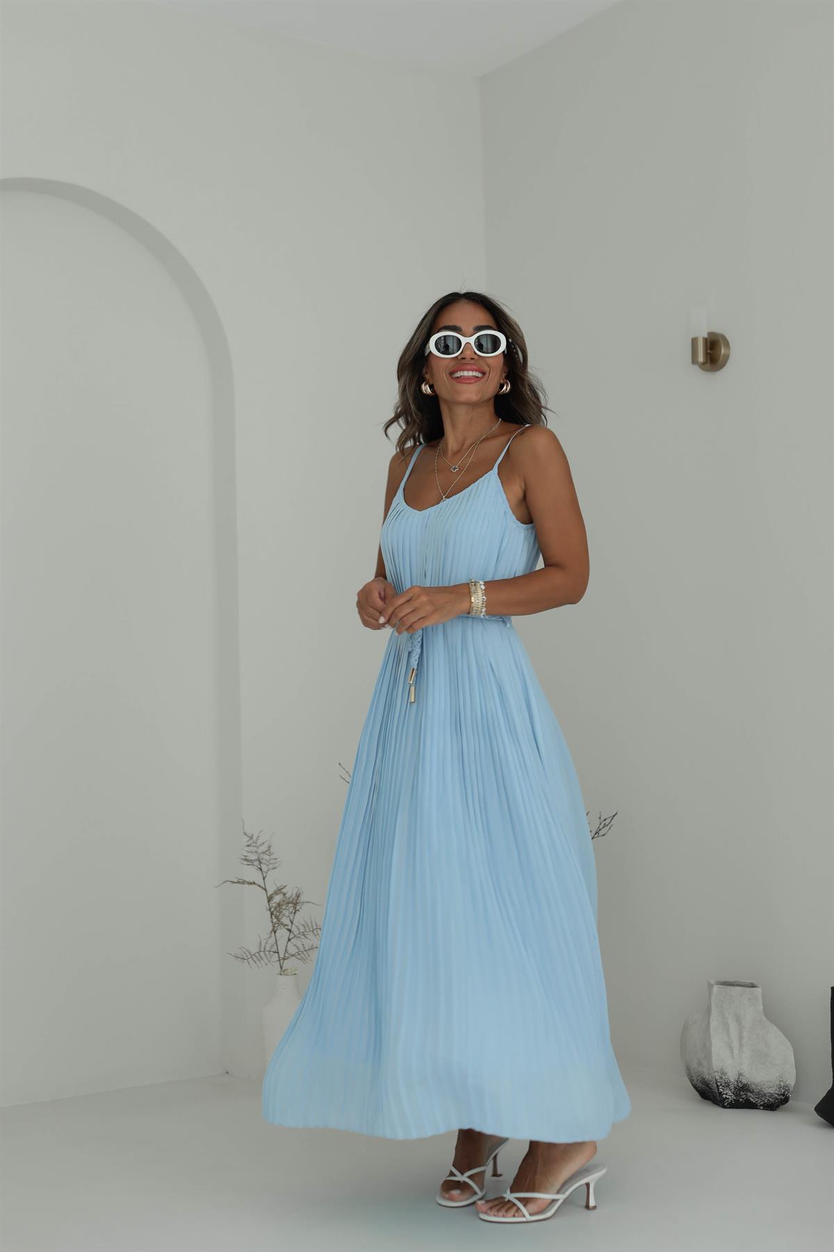 6297 Askılı Piliseli Elbise