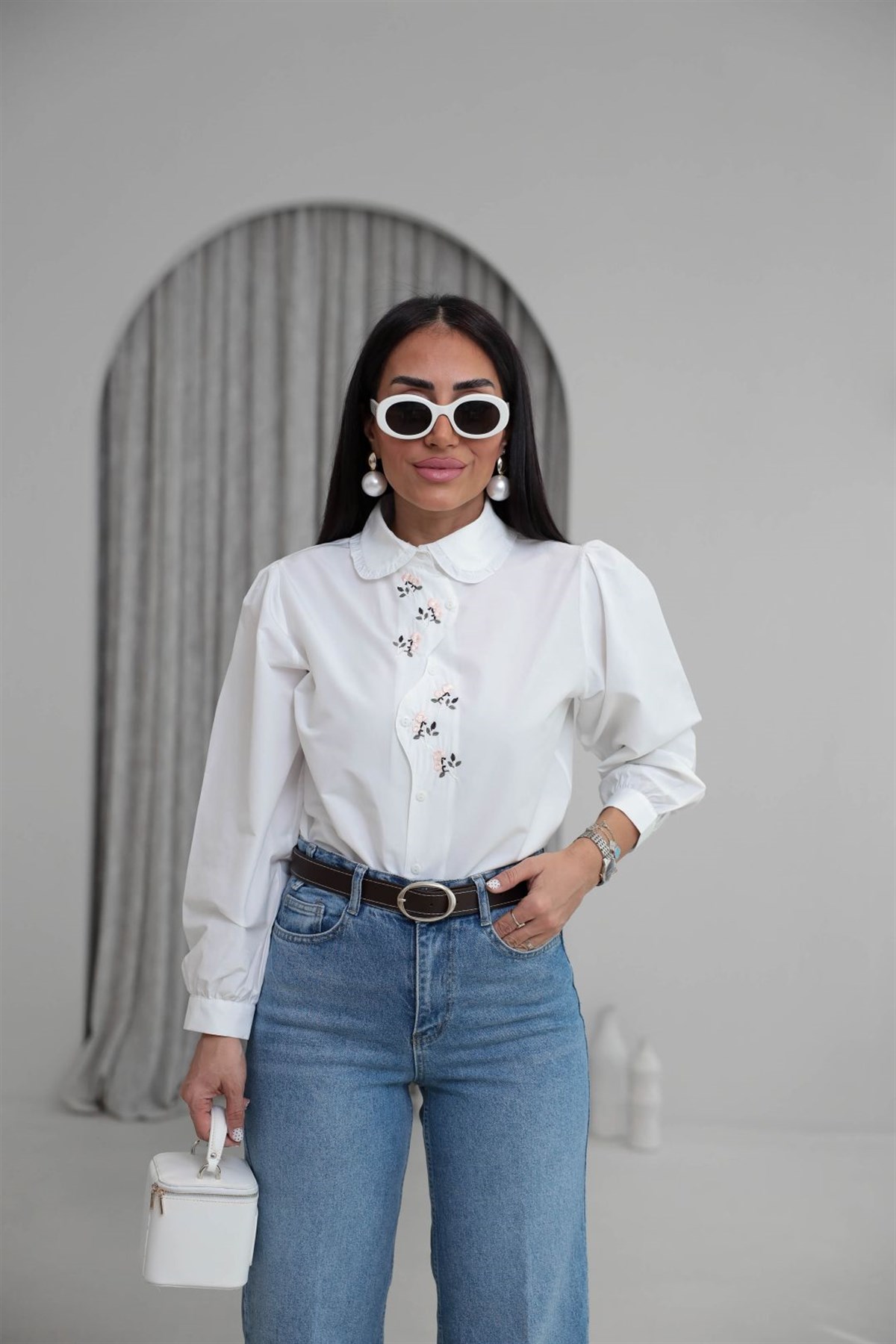 5118 Yaka Fırfırlı Nakış İşlemeli Gömlek EKRU