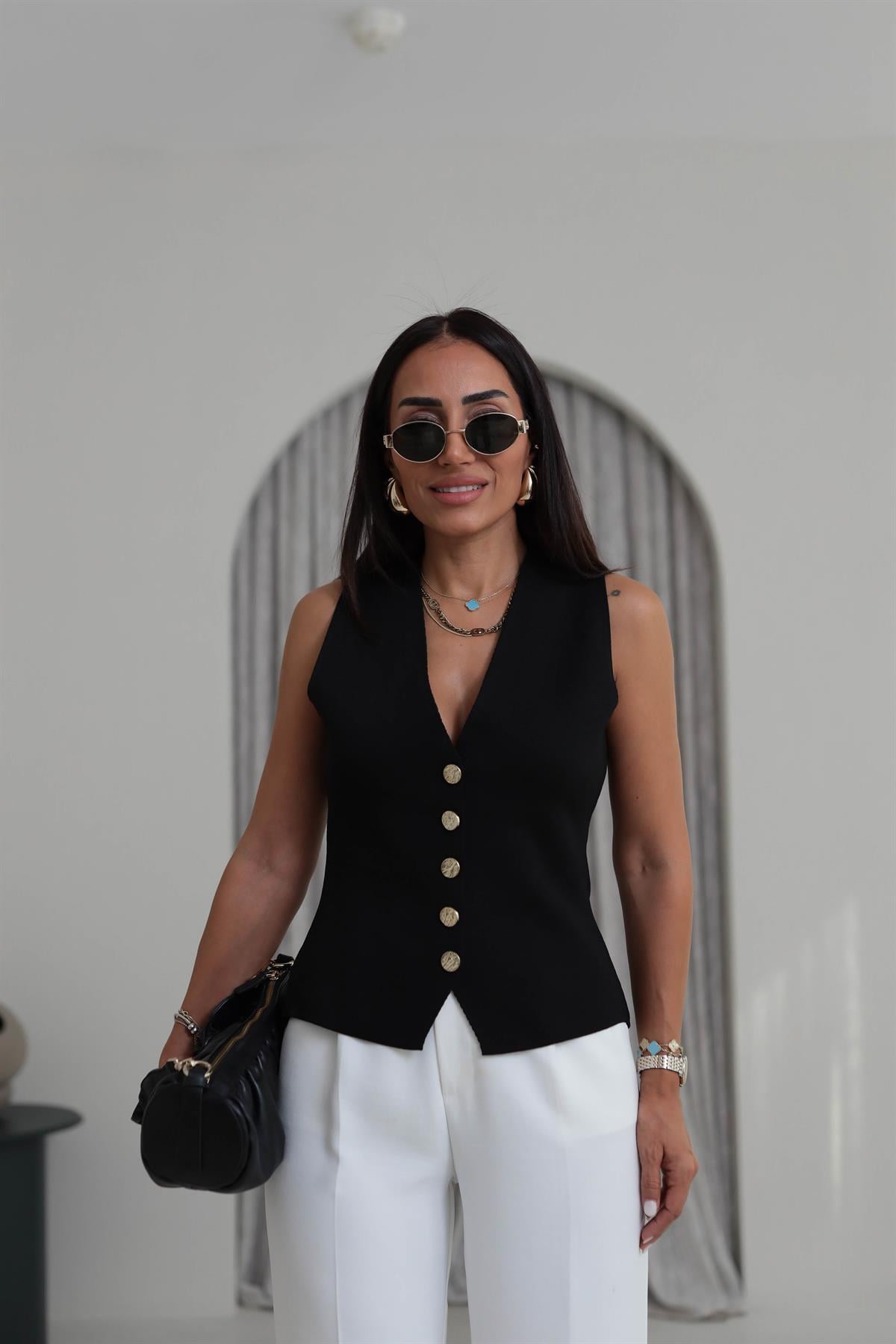 Gold Düğme Detaylı Rayon Kumaş Yelek SİYAH