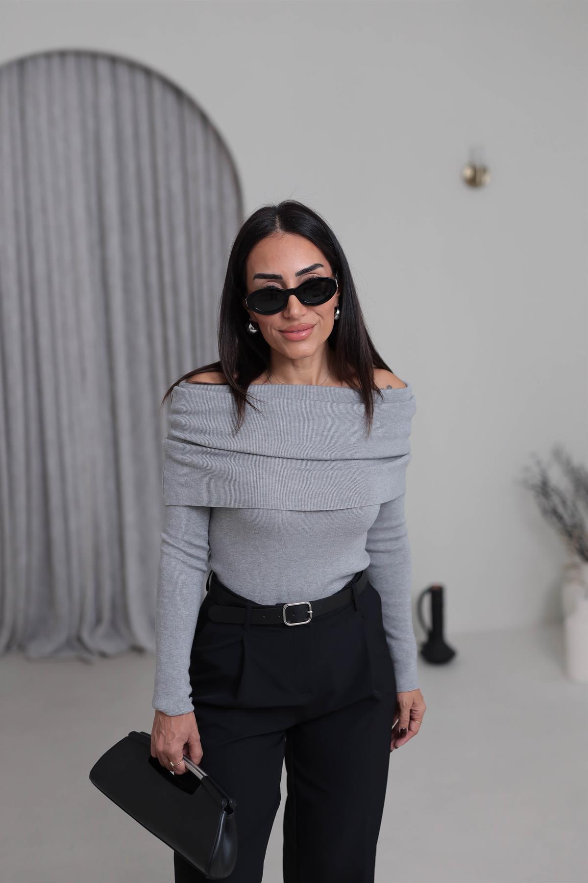 7687 Madonna Yaka Yumuşak Dokulu Triko GRİ