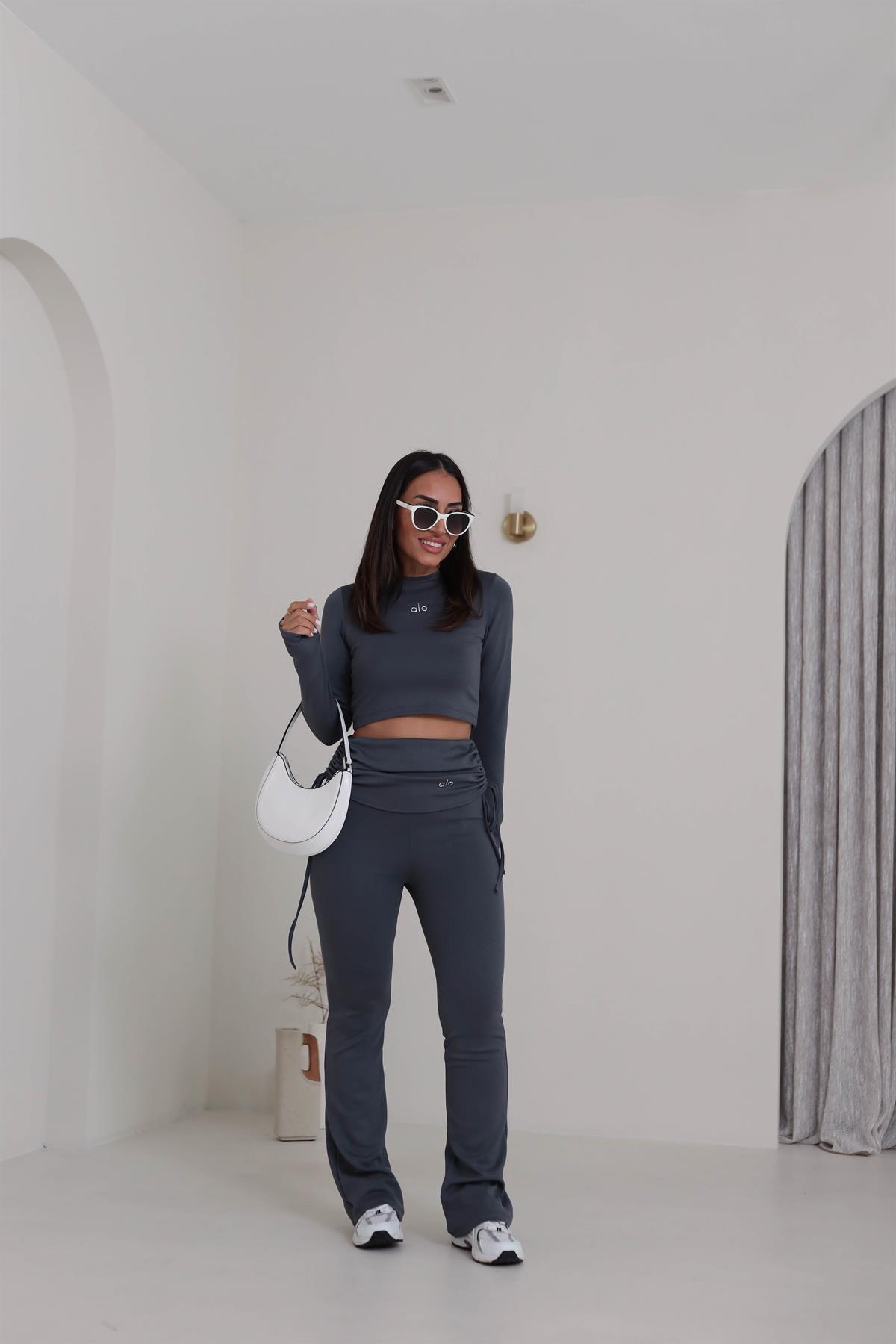 4033 Gümüş Yazı Baskılı Bel Detaylı Takım ANTRASİT