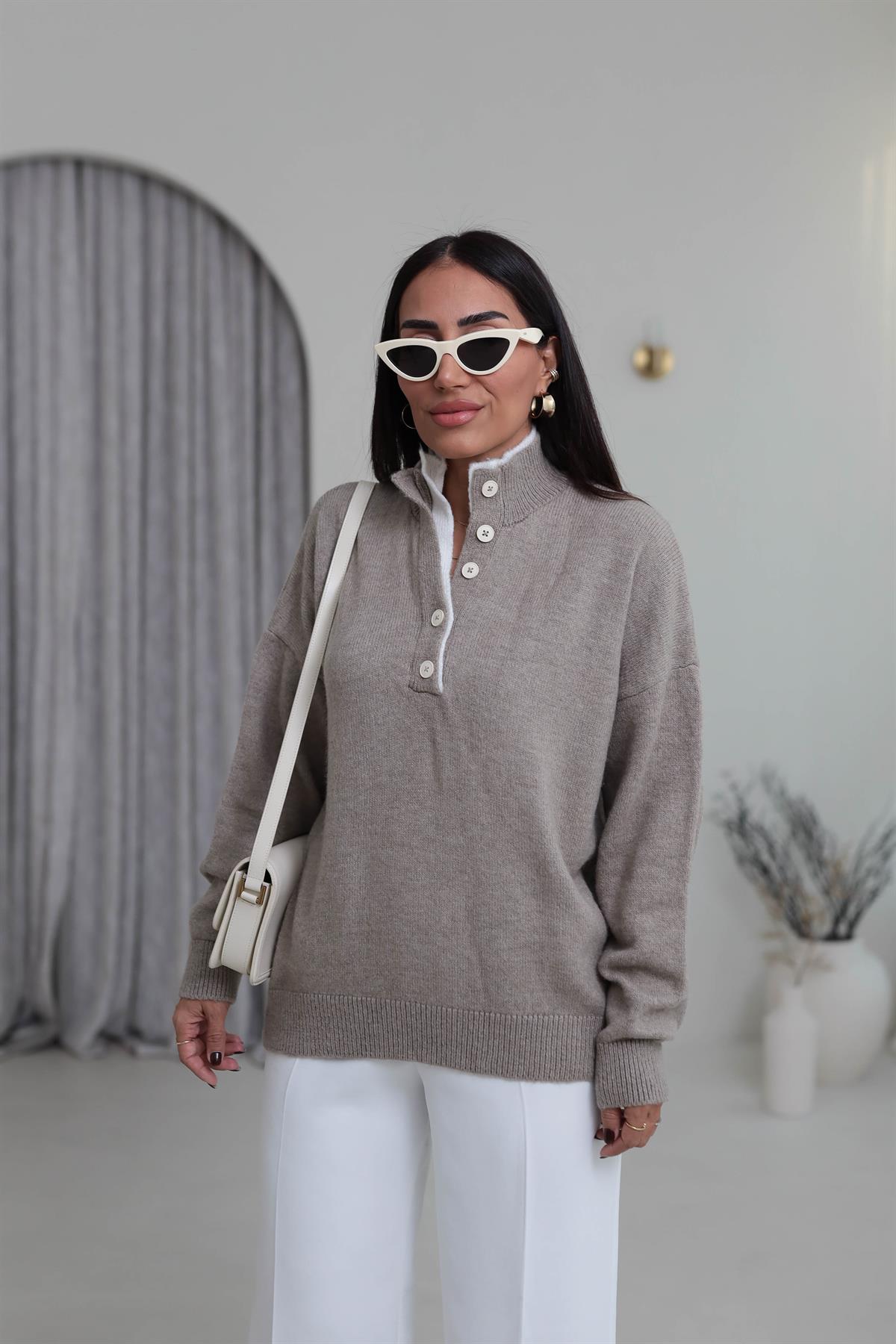 1023 Patlı Düğmeli Kazak VİZON