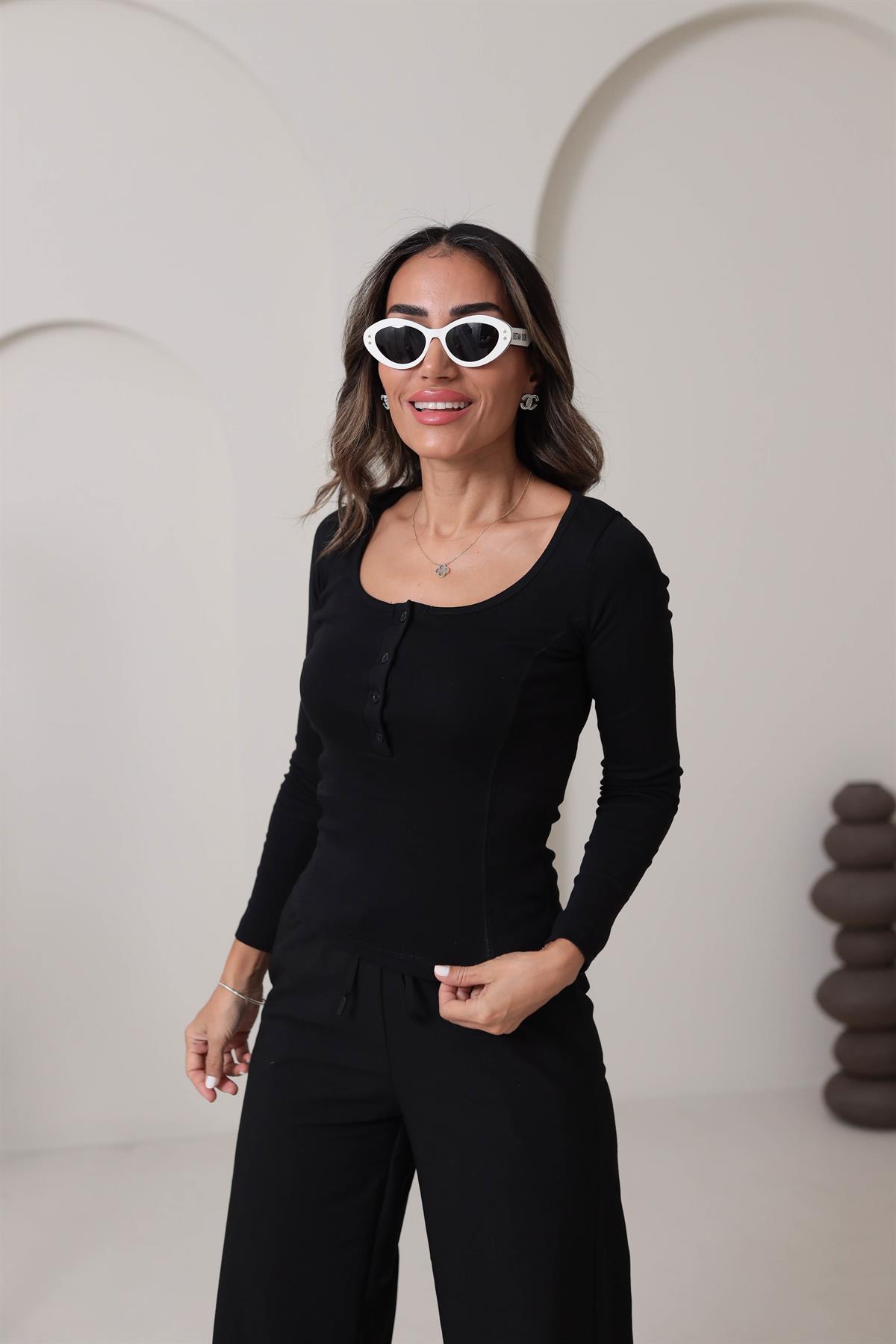 6383 Önü Dikiş ve Düğme Detaylı Bluz