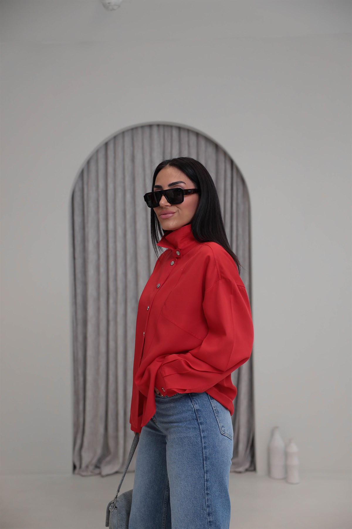 Dik Yaka Önden Çıtçıtlı Gömlek KIRMIZI