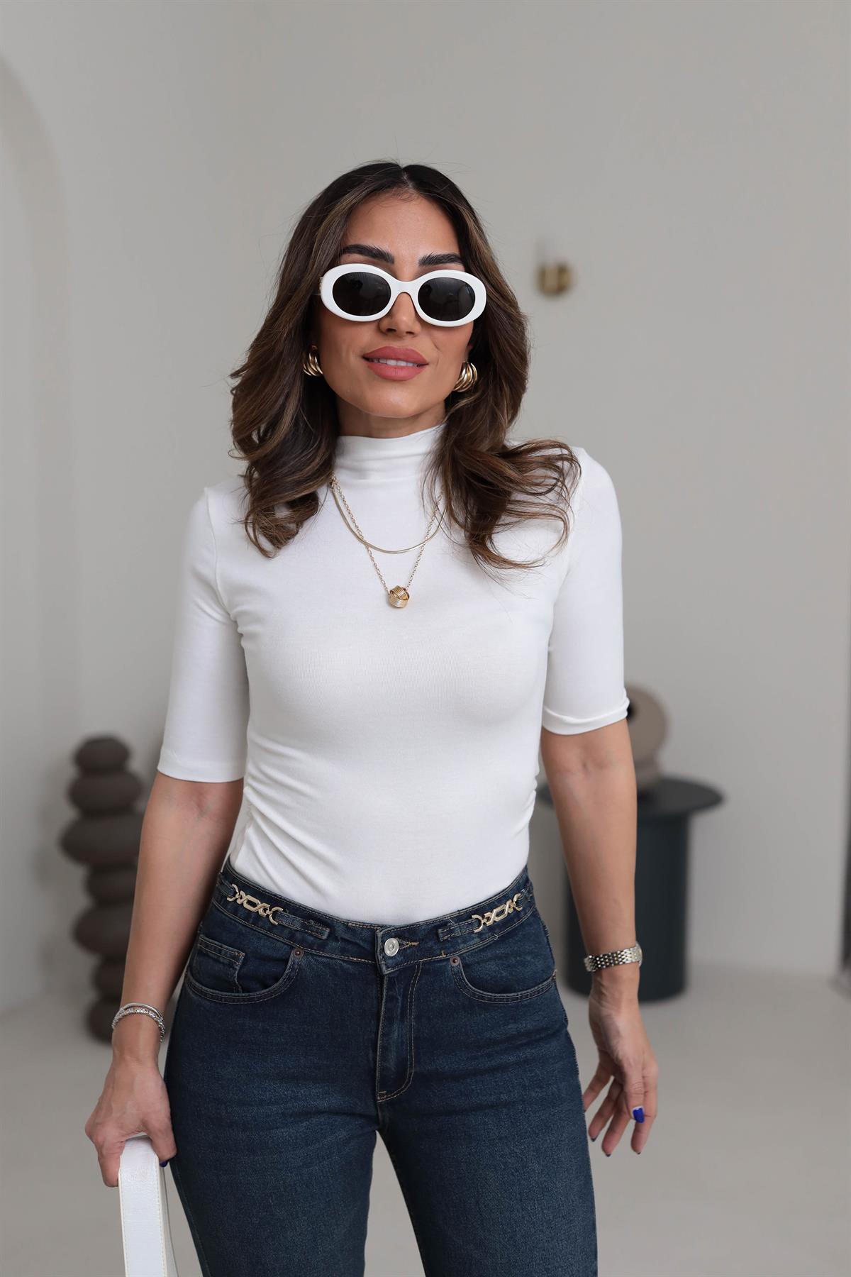 1028 Dik Yaka Yanları Drapeli Yarım Kol Dokulu Bluz EKRU