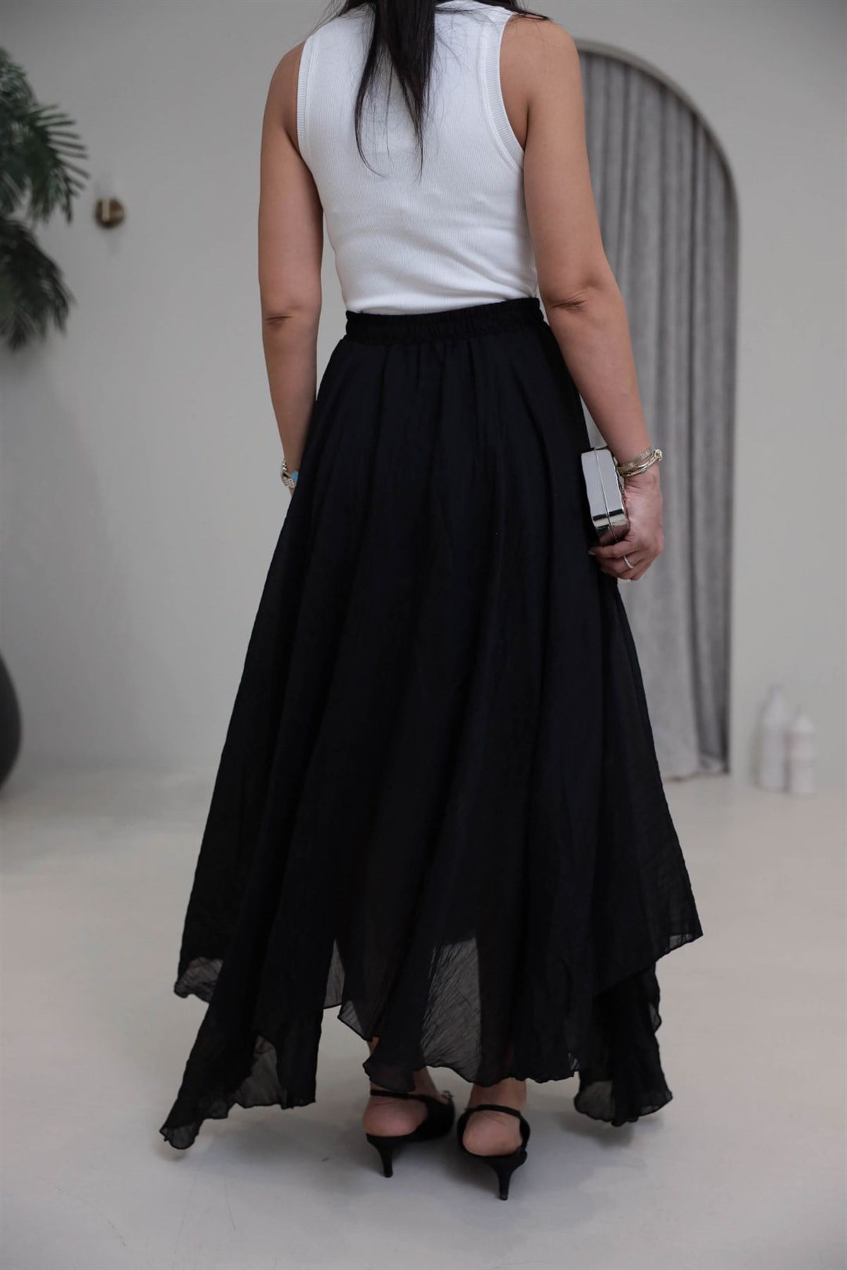 1022 Kraşlı Bel Lastikli Asimetrik Etek SİYAH