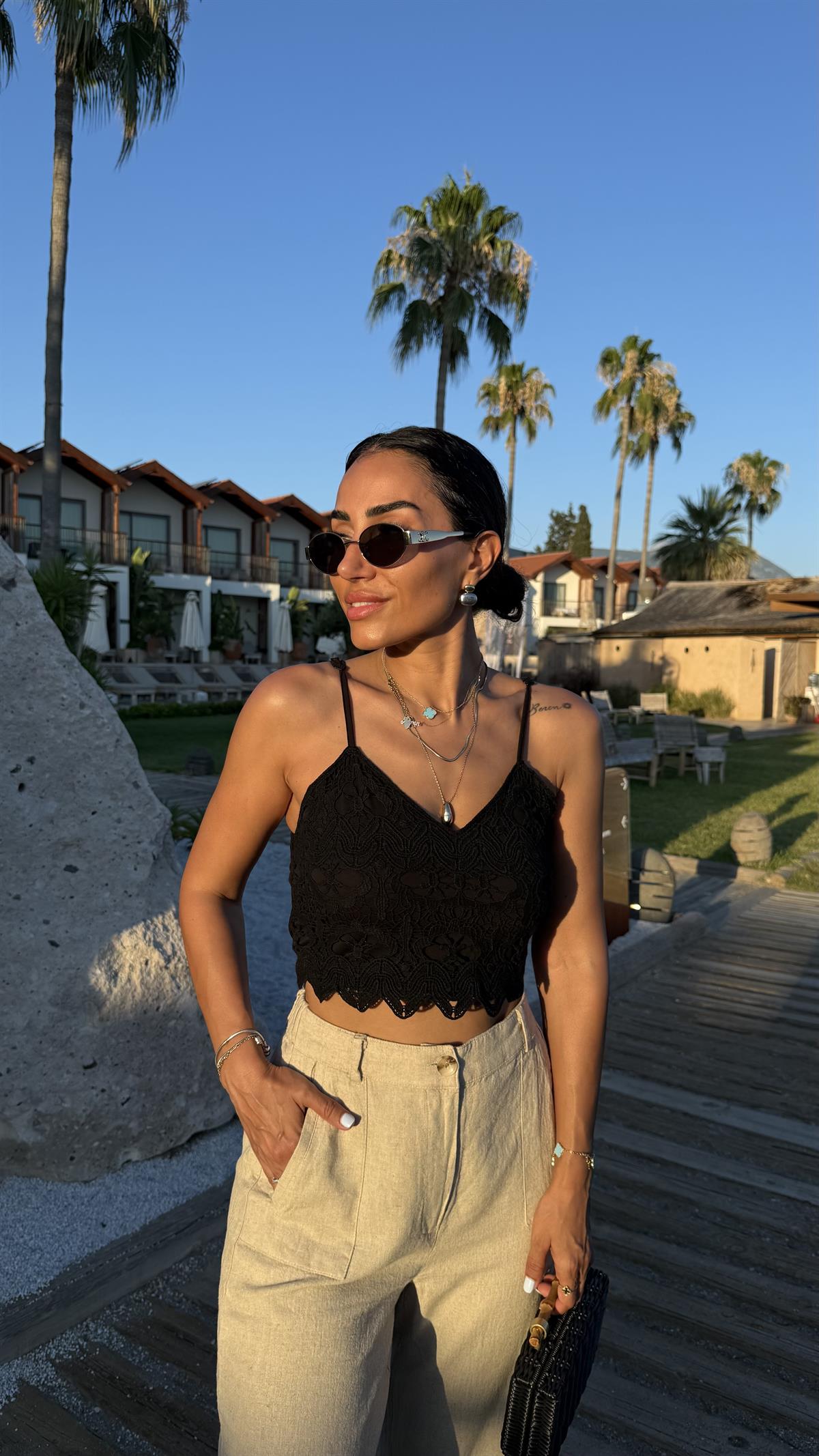 7314 İp Asklı Sırtı Gipeli Dantel İşleme Büstiyer SİYAH