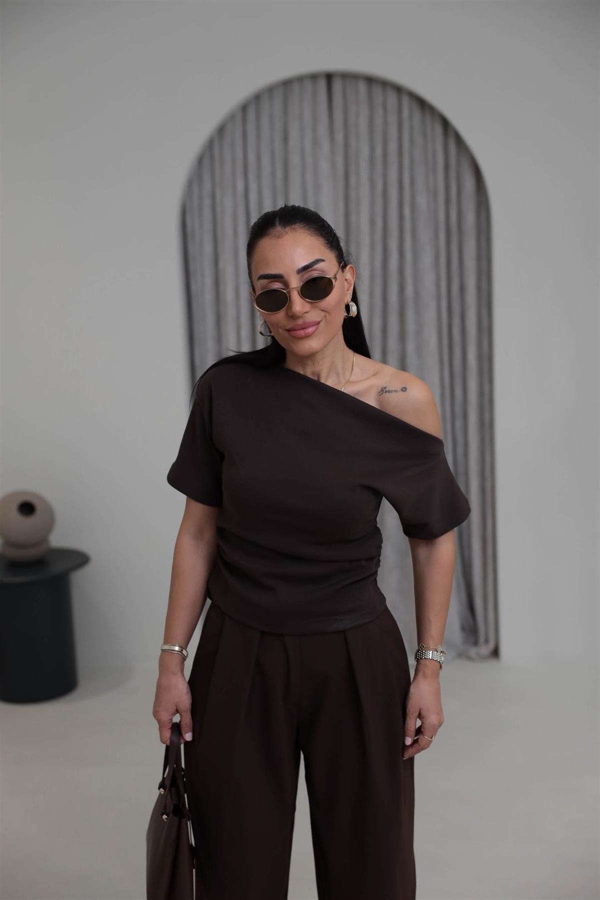 0840 Tek Omuz Drapeli Tok Penye Bluz KAHVE