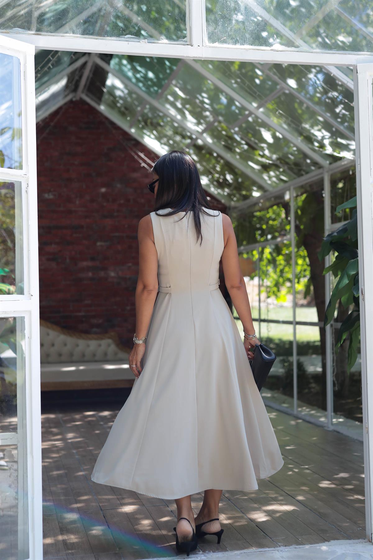 2313 Yan Toka Detaylı Dökümlü Kloş Elbise TAŞ