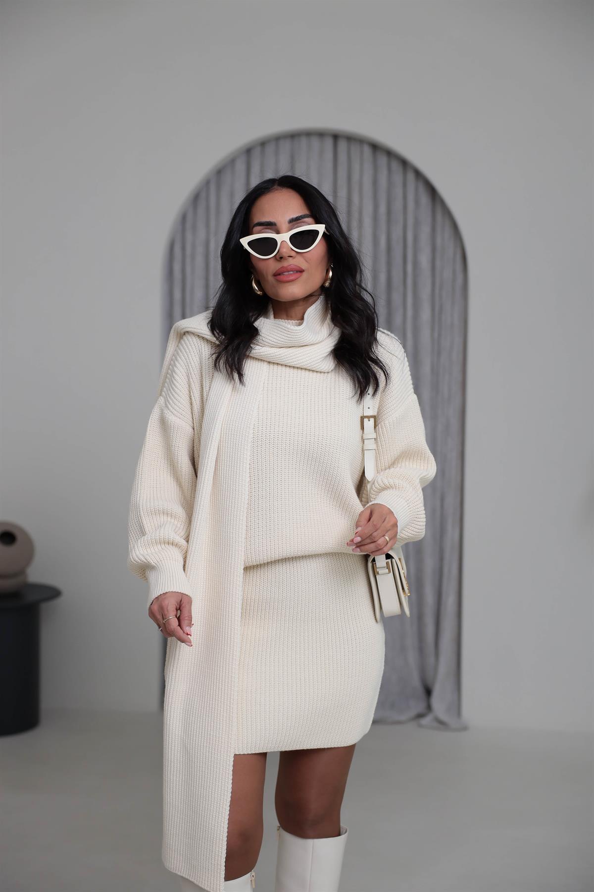 2581 Bisiklet Yaka Şal Detaylı Örgü Etek Takım KREM