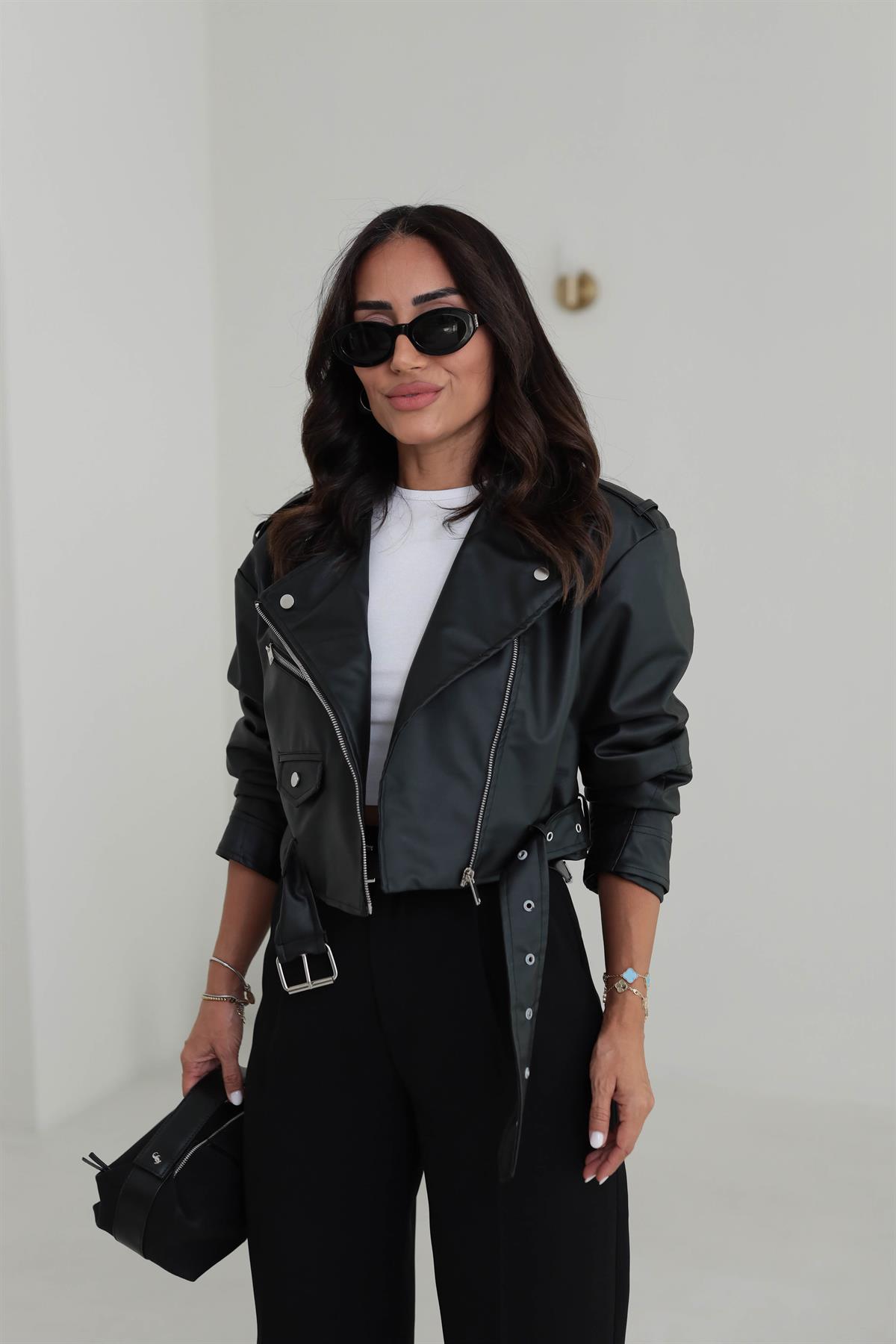 3132 Kemer ve Fermuar Detaylı Deri Ceket SİYAH