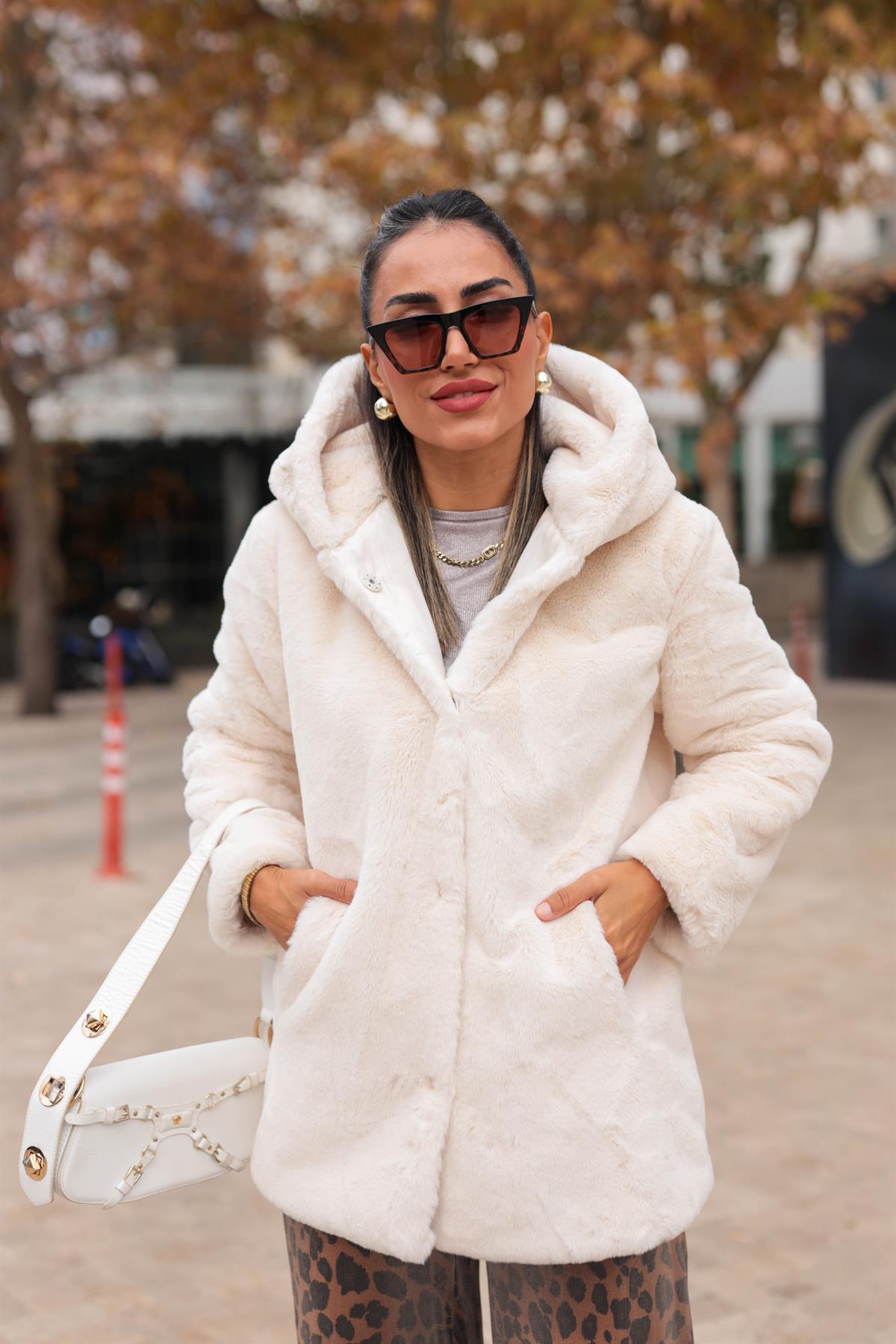 Kapşonlu Uzun Suni Kürk KREM