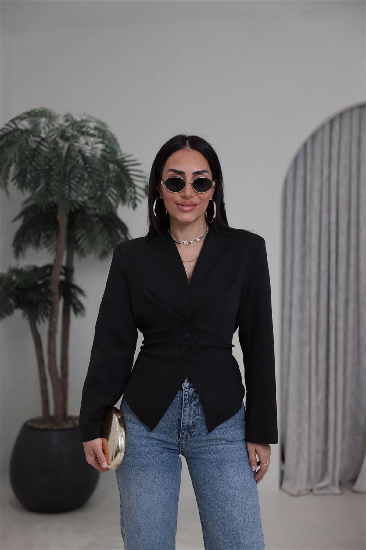 Vatkalı Asimetrik Belden Kuşaklı Ceket SİYAH