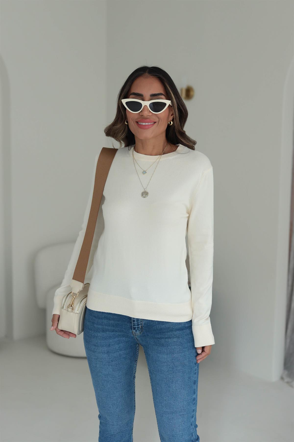 1004 Bisiklet Yaka Yumuşak Doku Triko