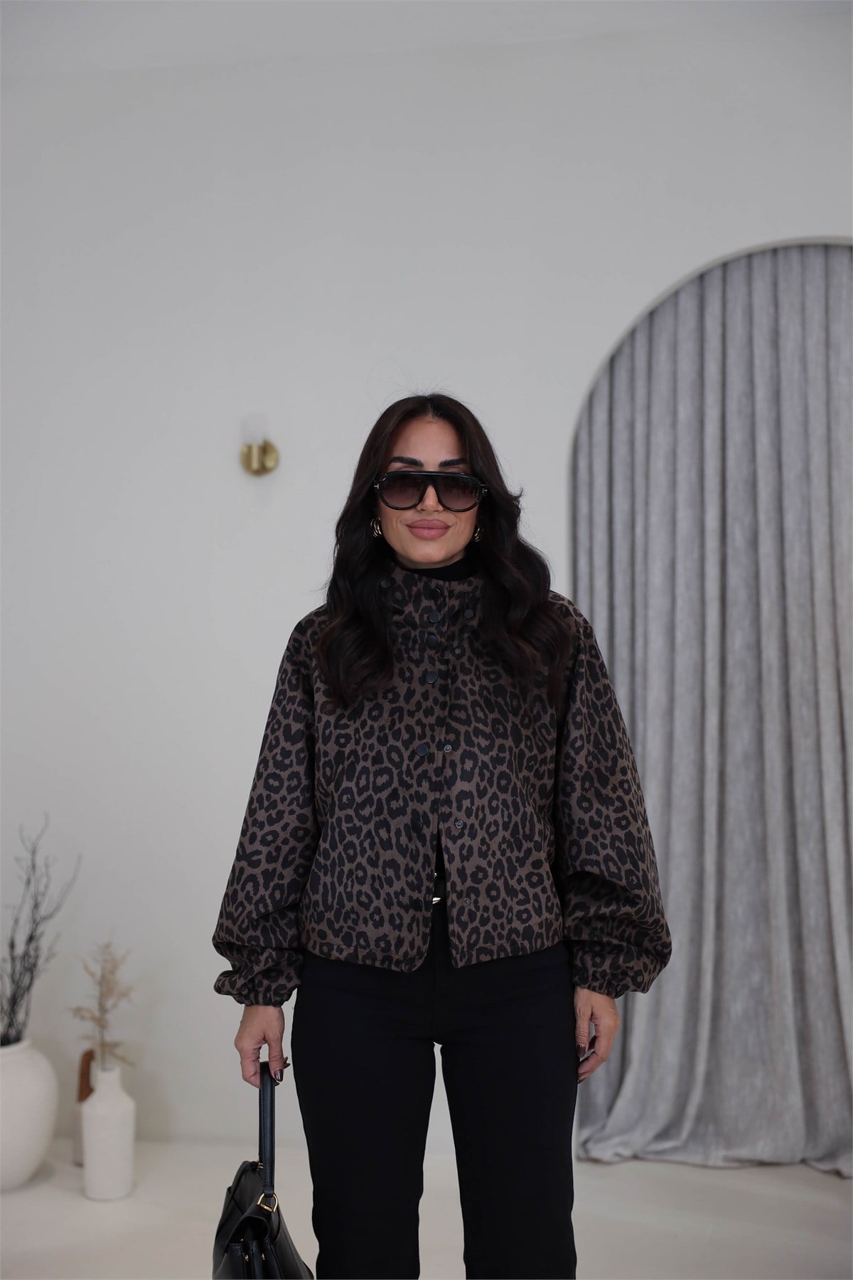 0084 Kapşonlu Süet Leopar Mont LEOPAR