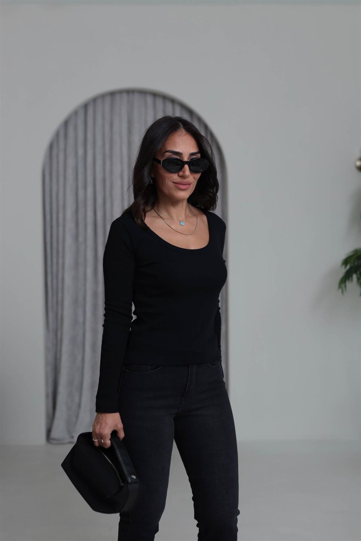 472 Geniş Yaka Fitilli Body SİYAH