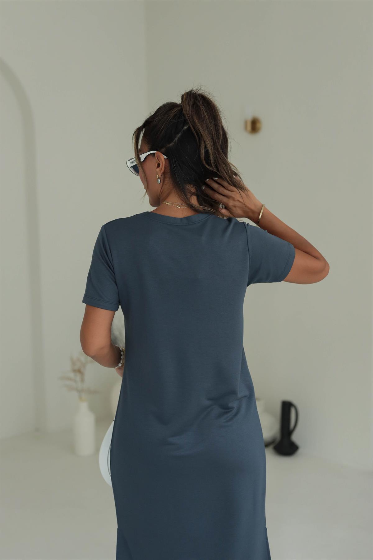 4512 Kısa Kollu Yırtmaçlı Elbise