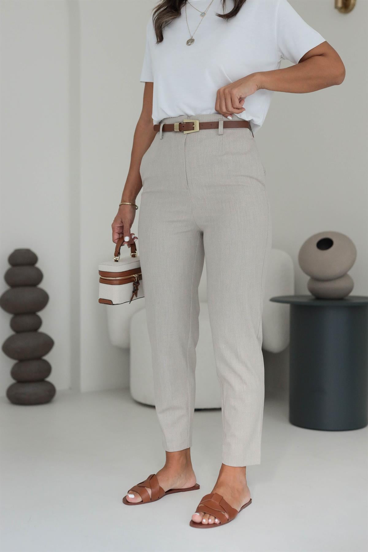 1293 Kemerli Yüksek Bel Havuç Pantolon TAŞ