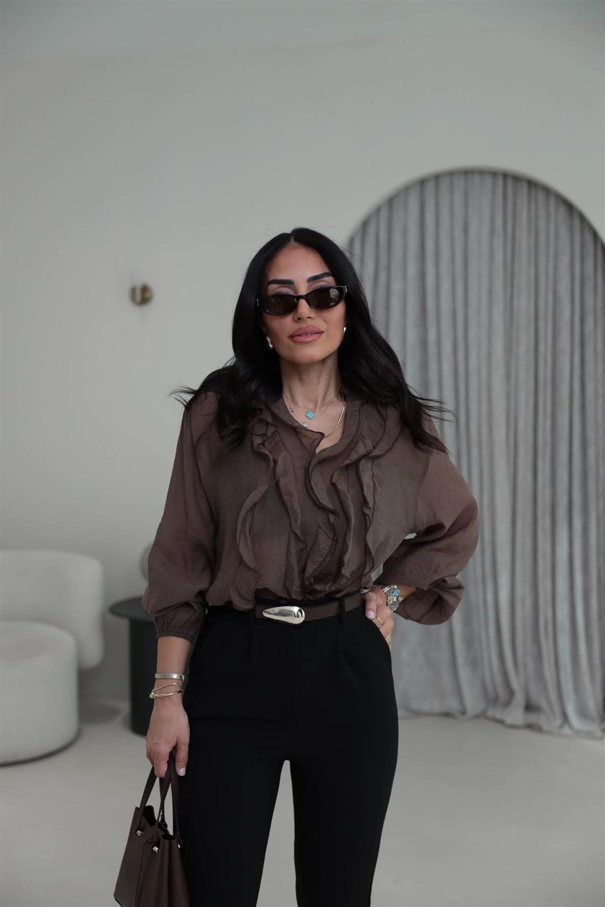 5023 Yaka Fırfırlı Liyosel Bluz KAHVE