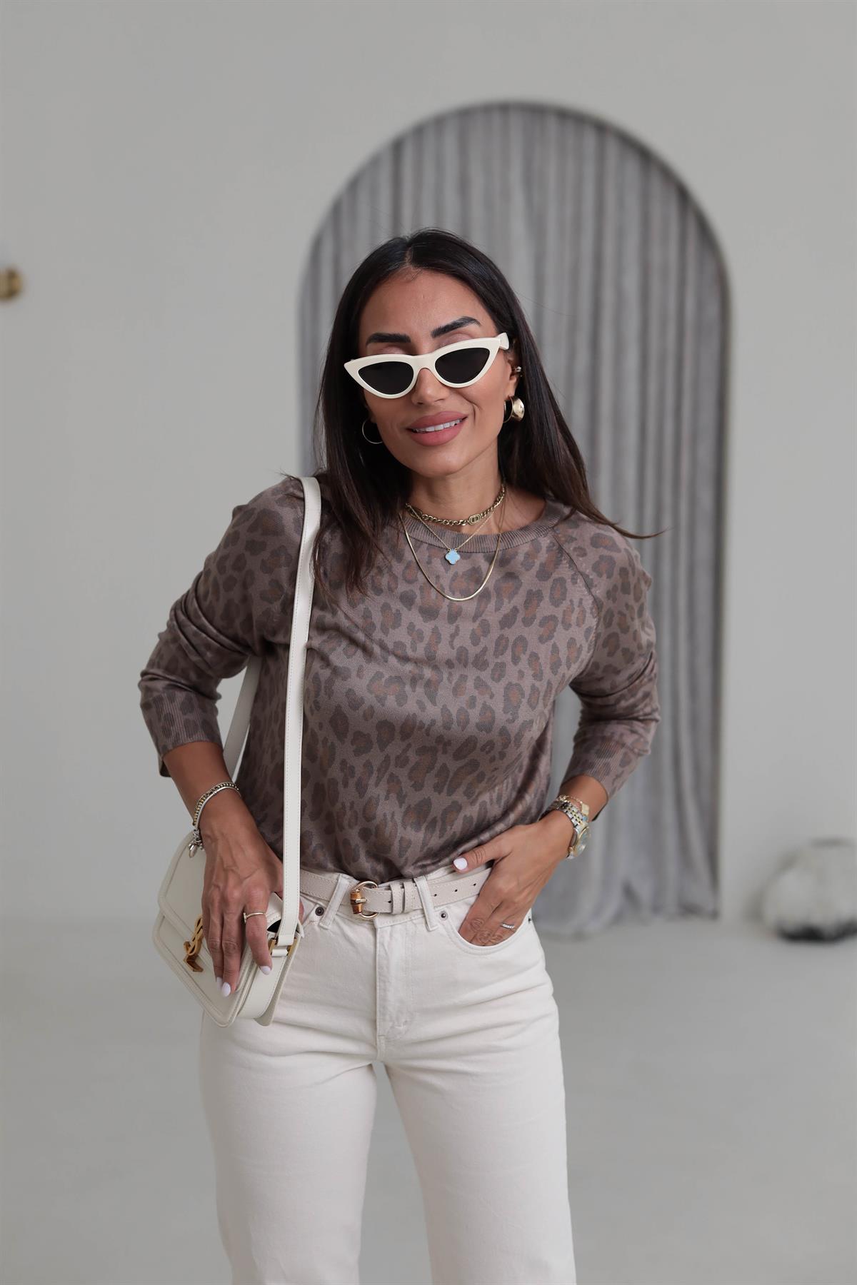 0666 Bisiklet Yaka Leopar Baskılı  Triko Kazak LEOPAR