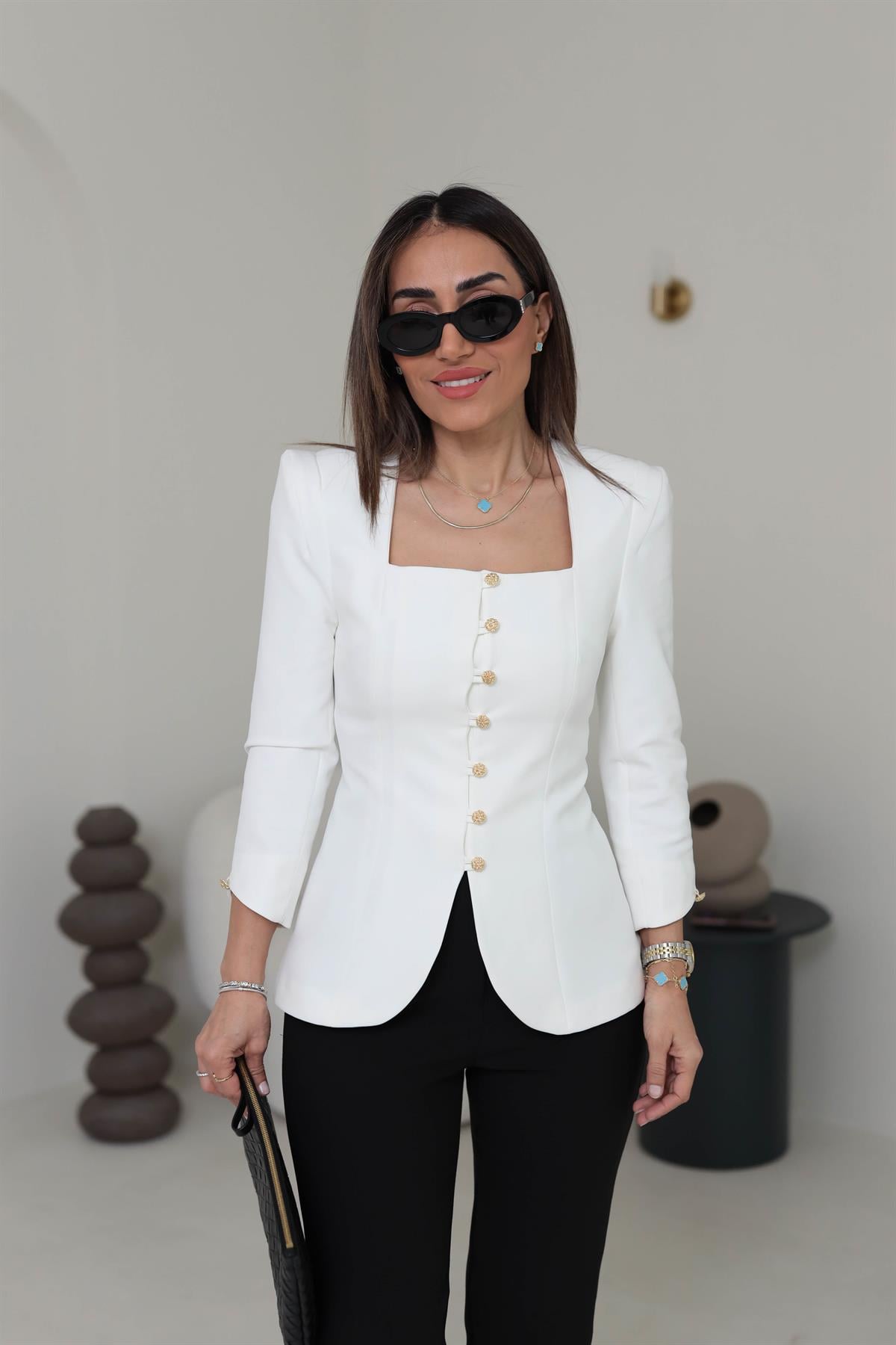 8637 Kare Yaka Gold Düğmeli Blazer Ceket BEYAZ