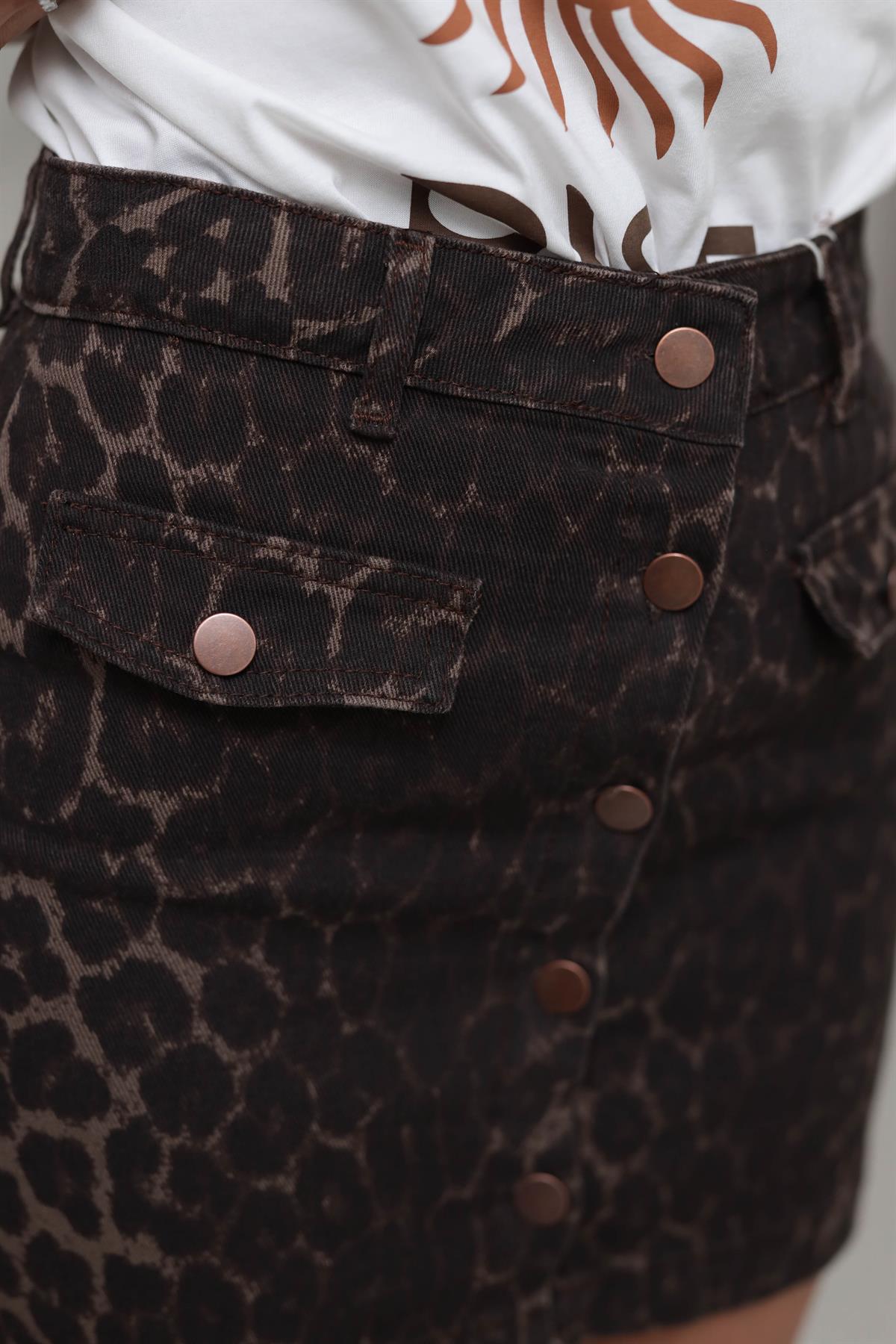 0438 Leopar Desen Düğmeli Mini Etek KAHVE