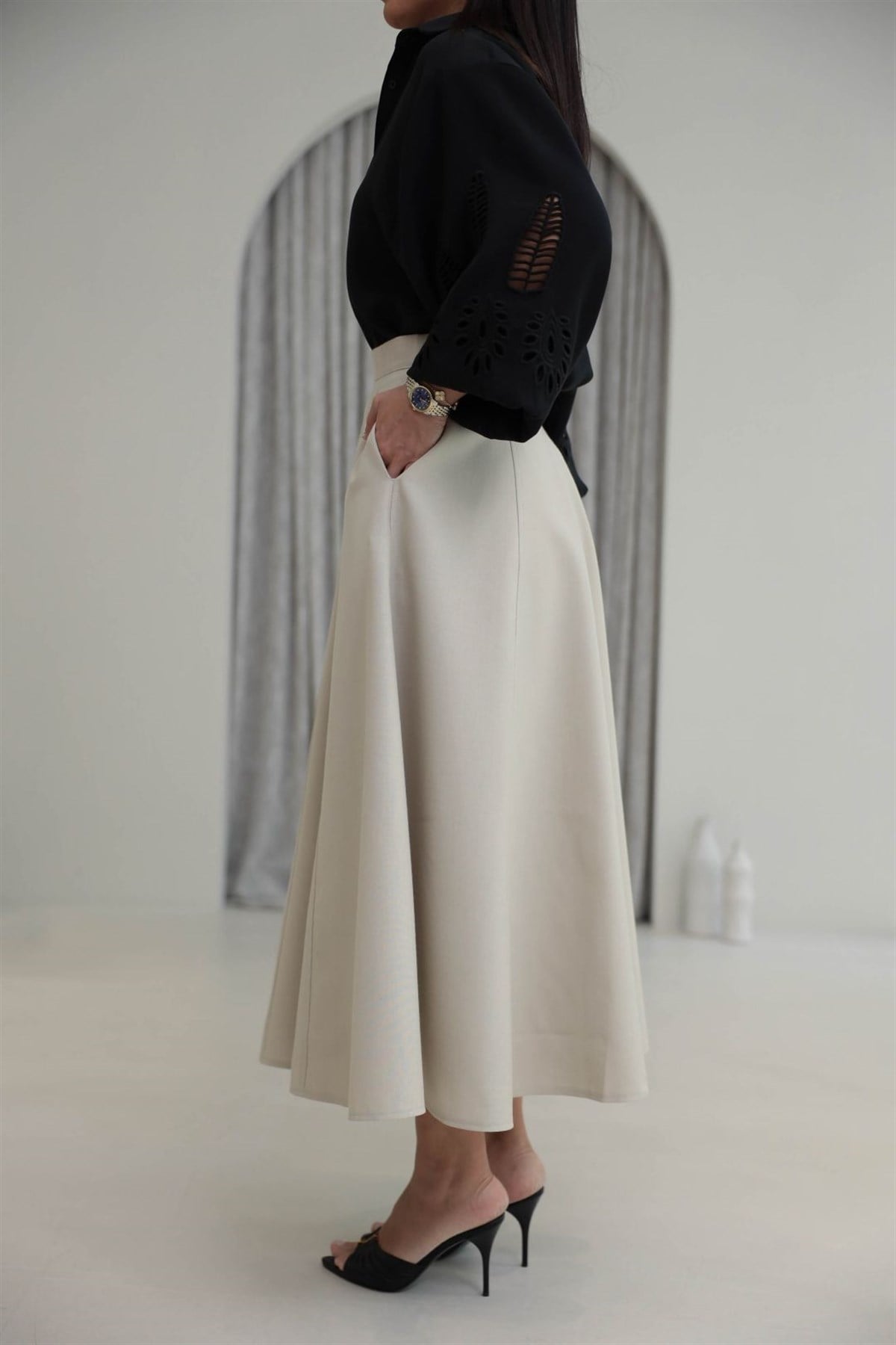 5175 Dokulu Yüksek Bel Yırtmaçlı Etek BEJ