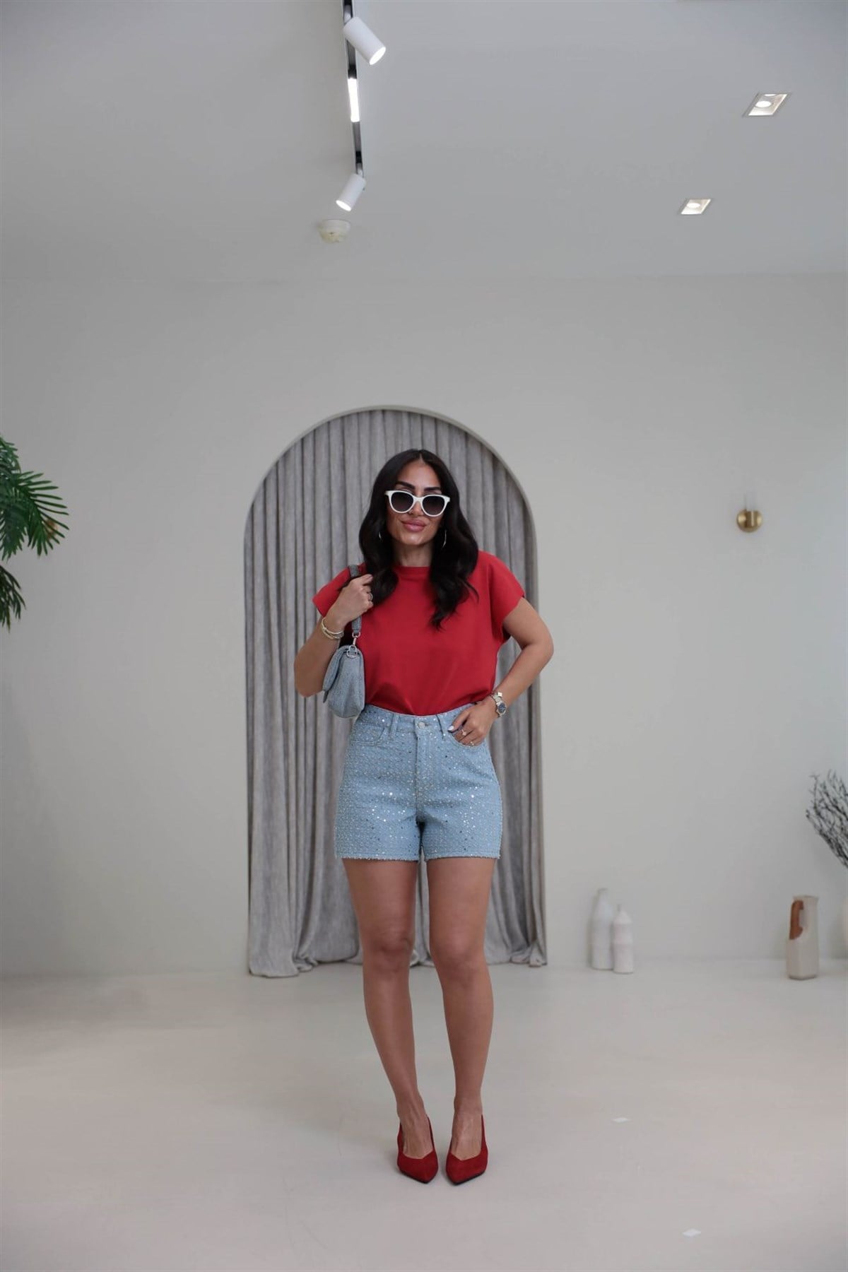 0176  Pul İşlemeli Mini Denim Şort AÇIK MAVİ