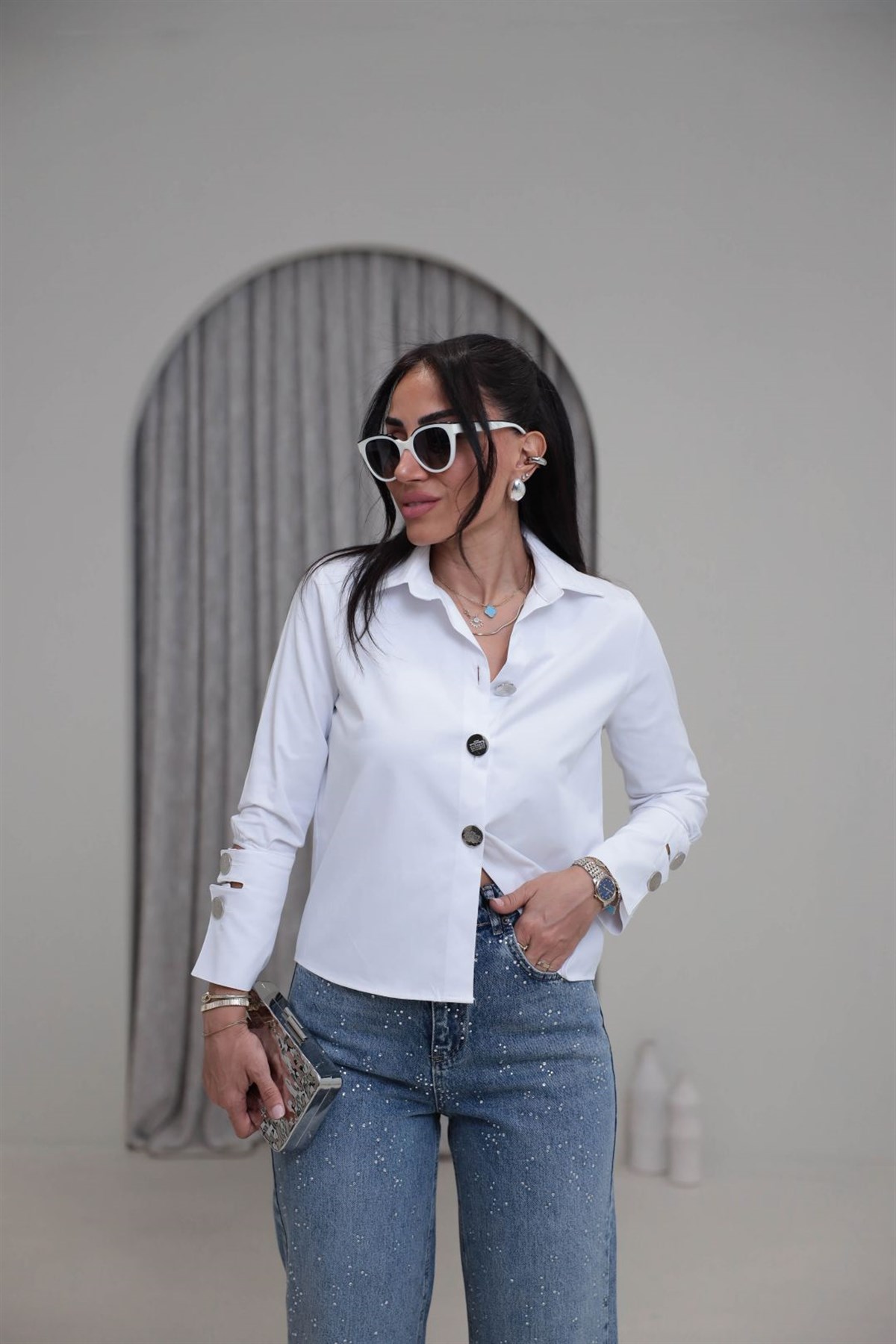 7029 Düğme ve Kol Aksesuarlı Poplin Gömlek BEYAZ