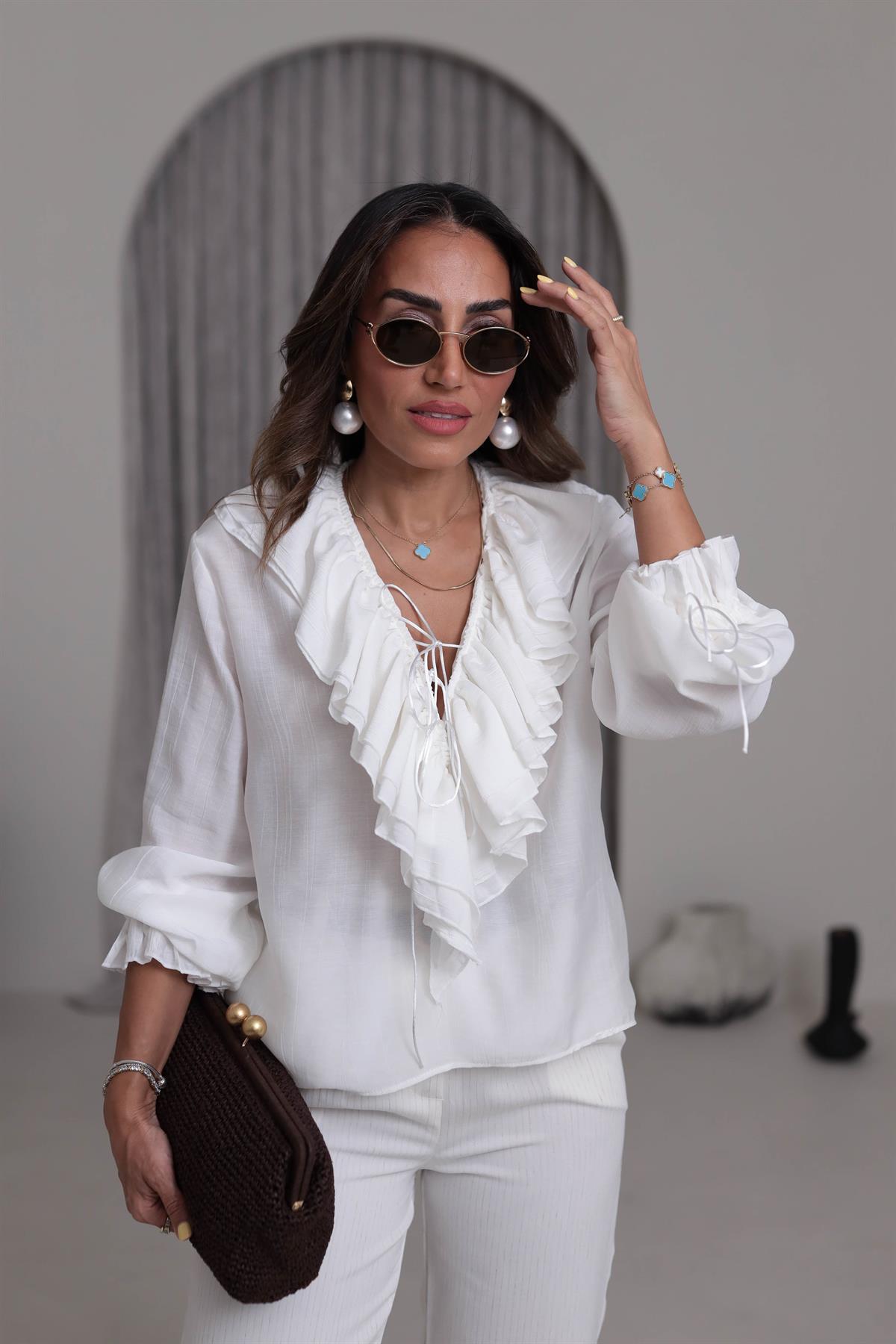 3163 V Yaka Fırfırlı Gömlek BEYAZ