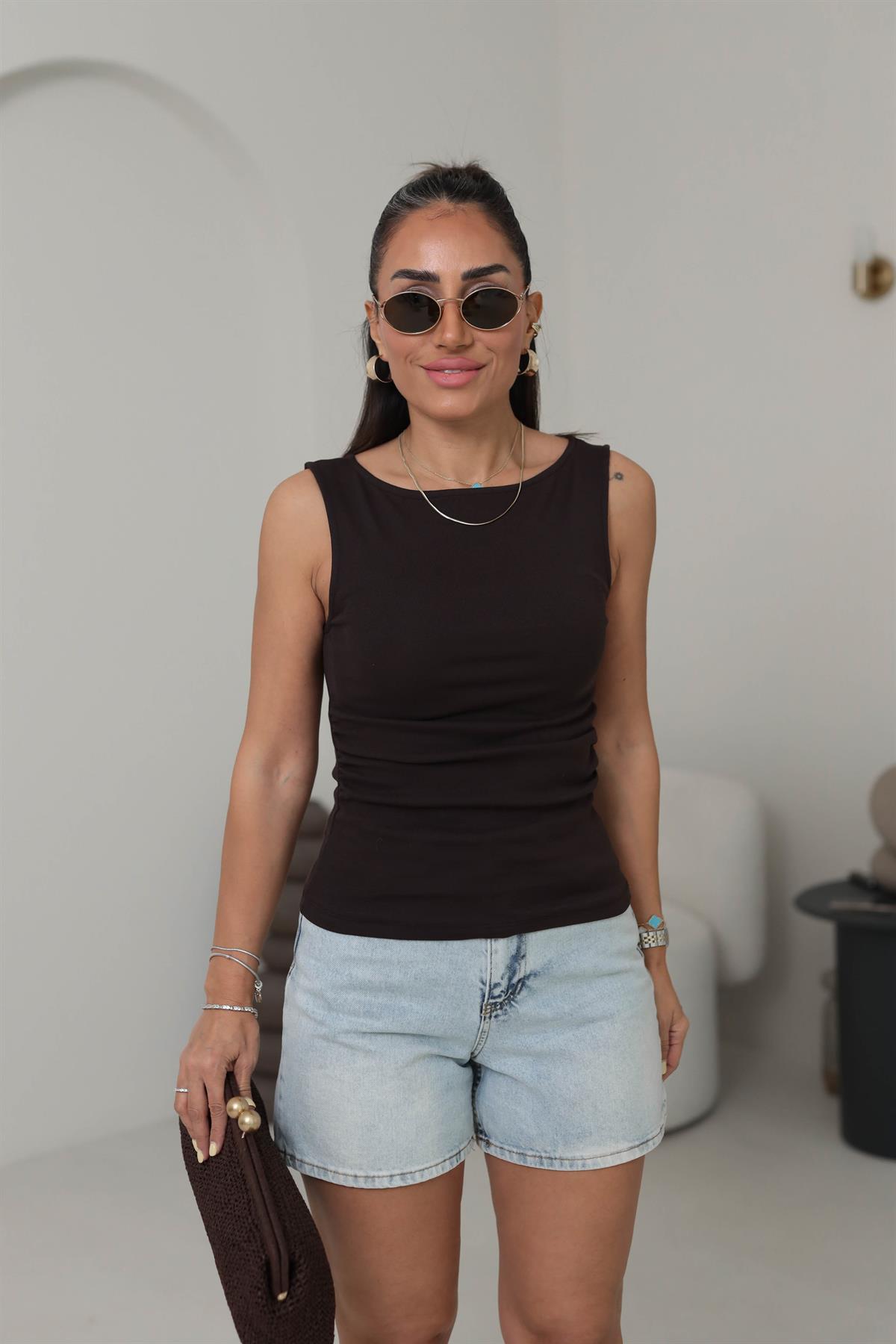 1589 Büzgülü Kayık Yaka Pamuklu Bluz ACI KAHVE