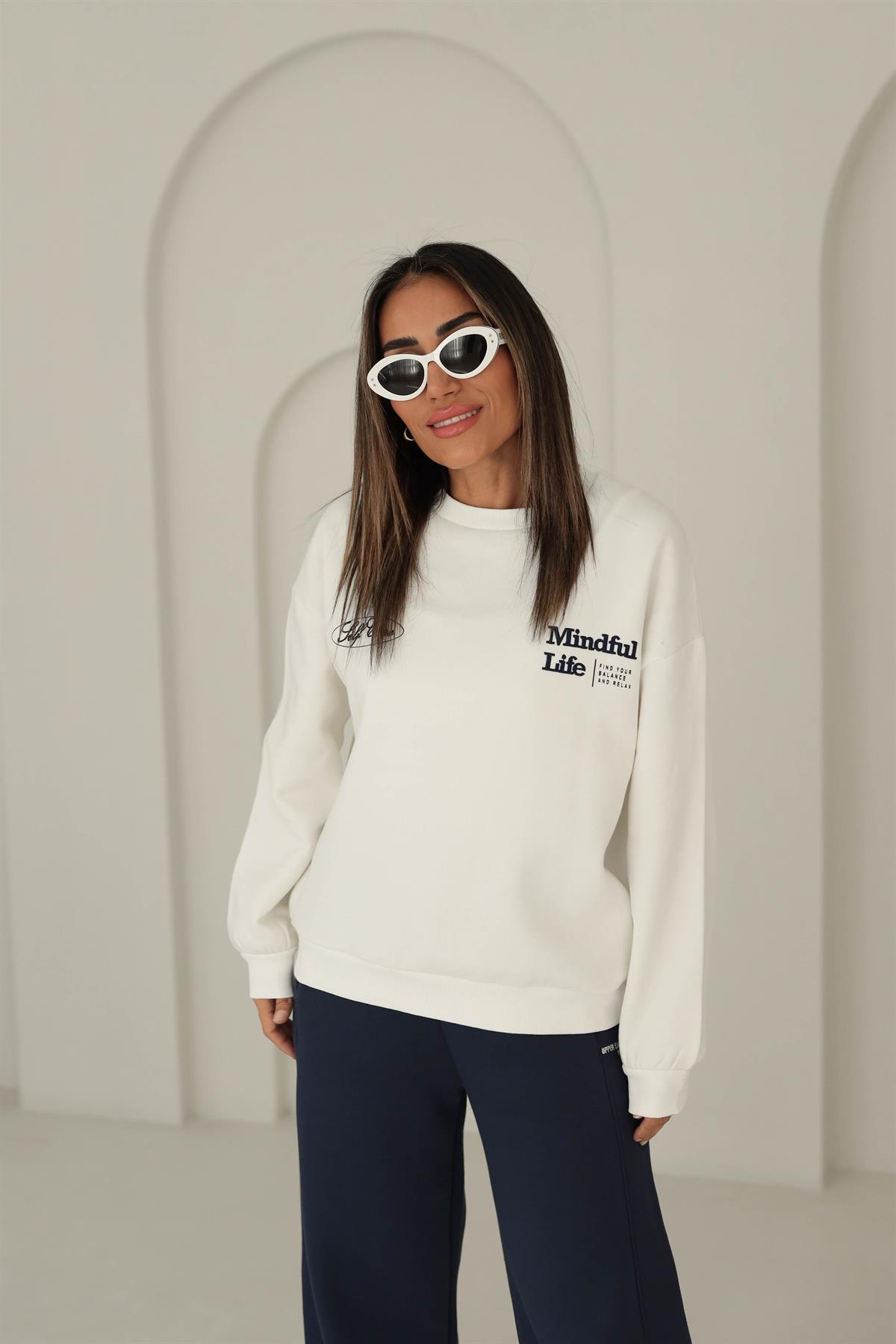 Yazı Detaylı Şardonlu Sweatshirt