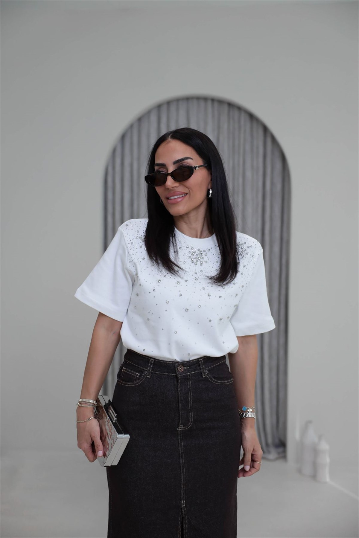 8202 Bisiklet Yaka Dağınık Taş Çakımlı Tshirt EKRU