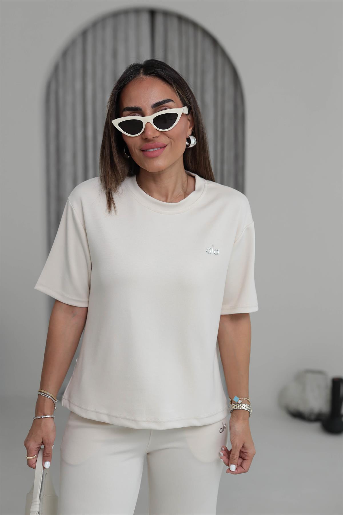 8511 Gümüş Yazı Baskılı Modal Kumaş Takım BEJ