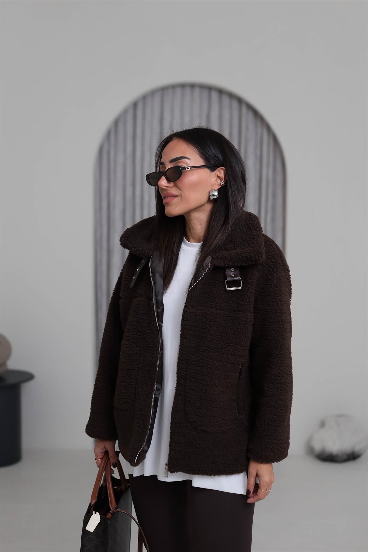 2635 Yaka Kemer Detaylı Fermuarlı Teddy Mont ACI KAHVE