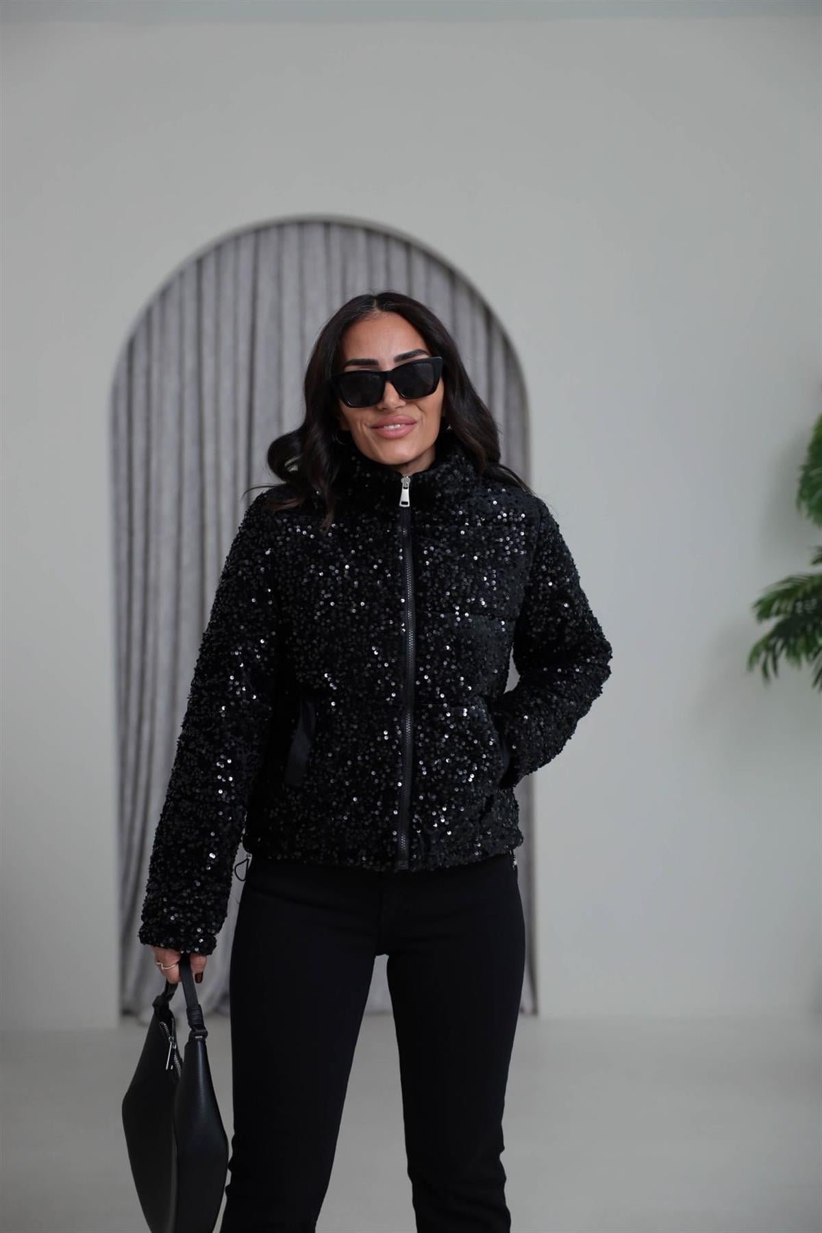 9544 Pullu Dik Yaka Şişme Mont SİYAH