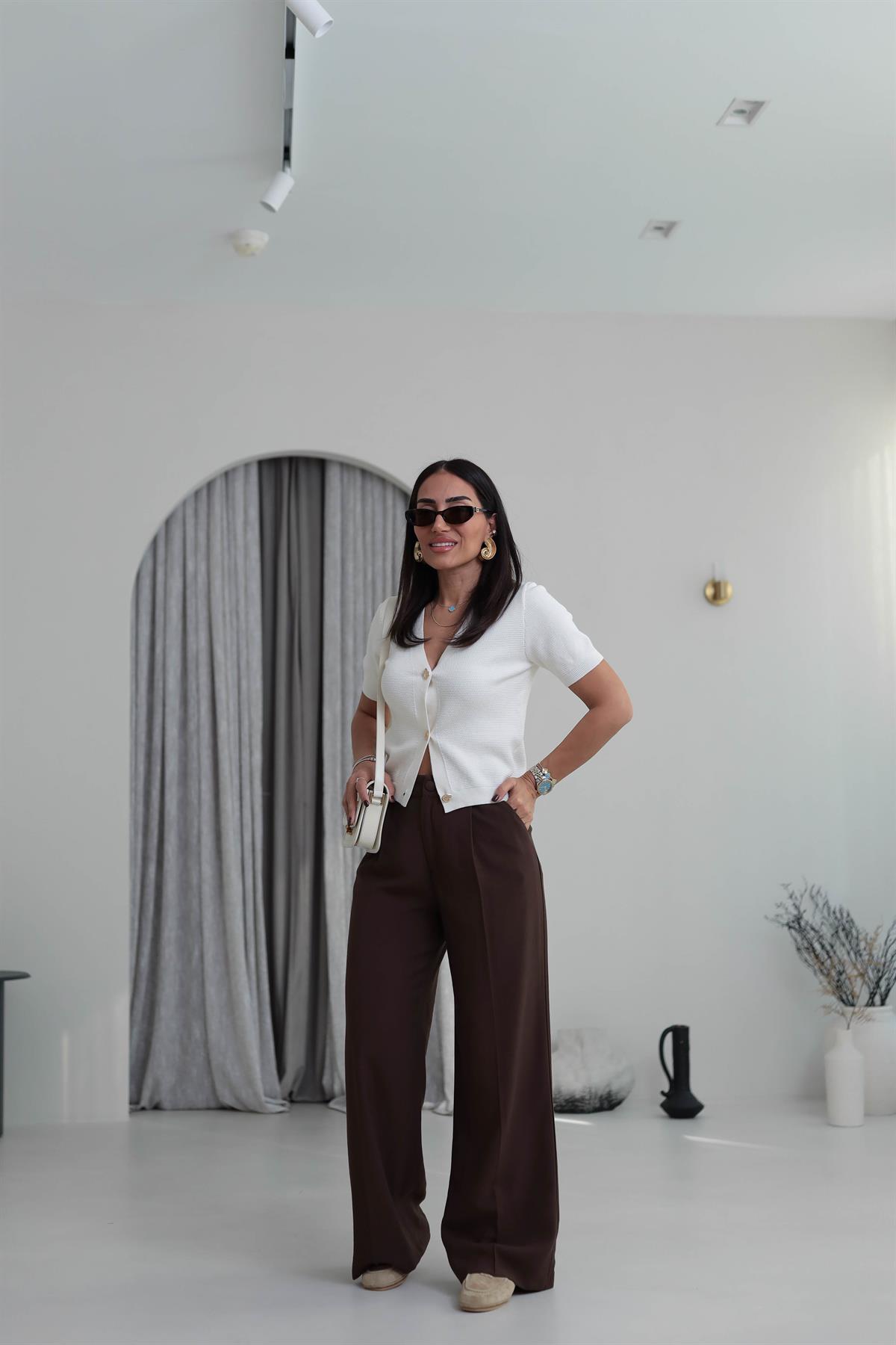 0069 Kısa Kol V Yaka Düğmeli Hırka KREM