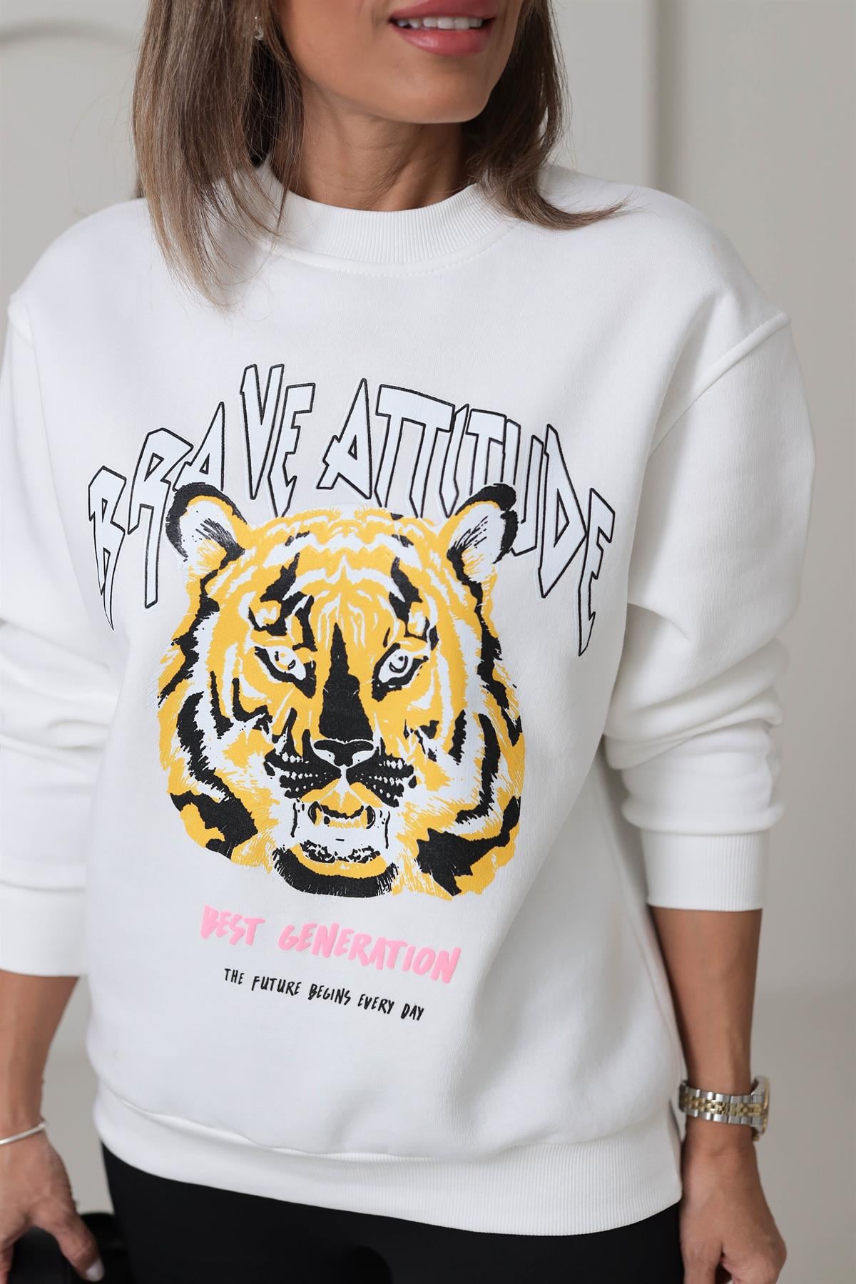 Bisiklet Yaka Kaplan Baskılı Şardonlu Sweatshirt EKRU