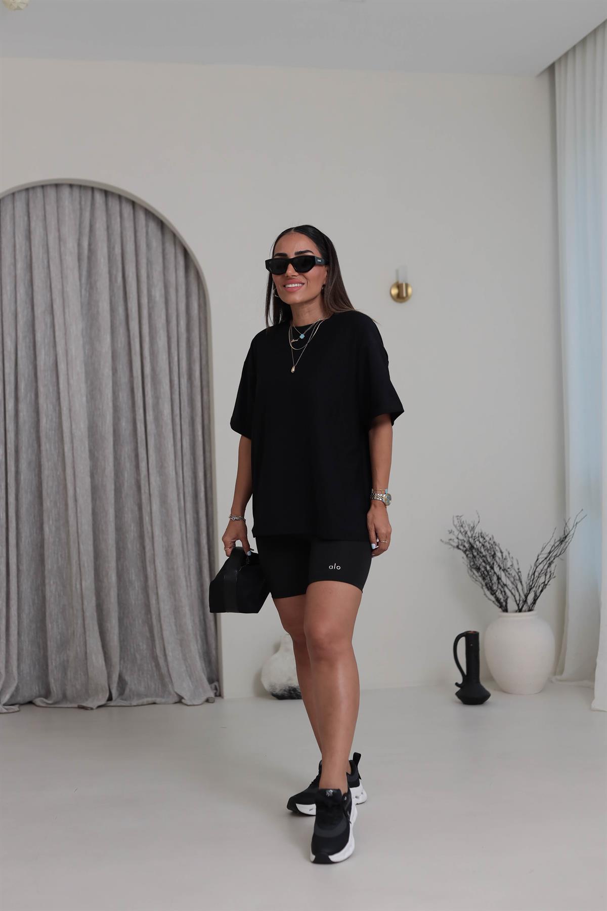 033 Yazı Baskılı Tayt Şort SİYAH