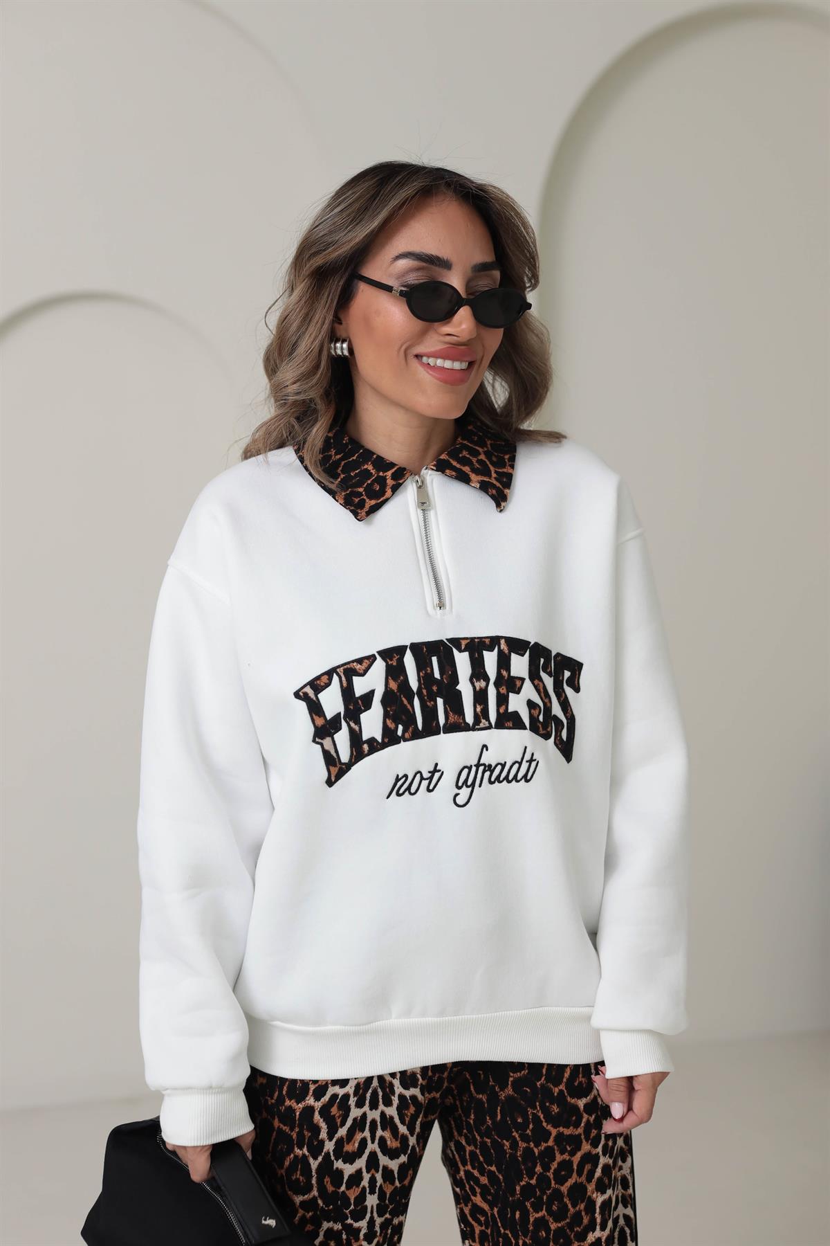 Leopar Yakalı Nakışlı Şardonlu Sweatshirt EKRU