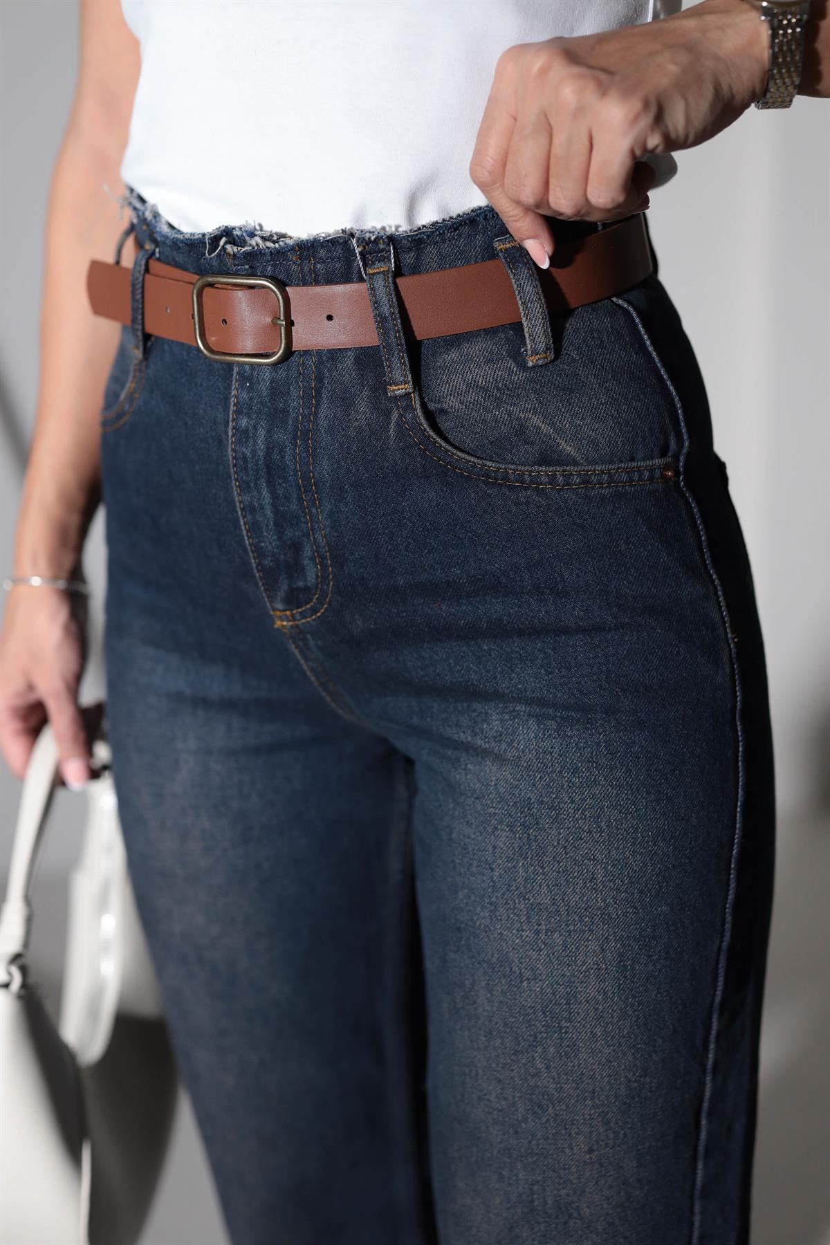 4400 Beli Dikişsiz Taba Kemerli Bol Paça Jean KOYU MAVİ