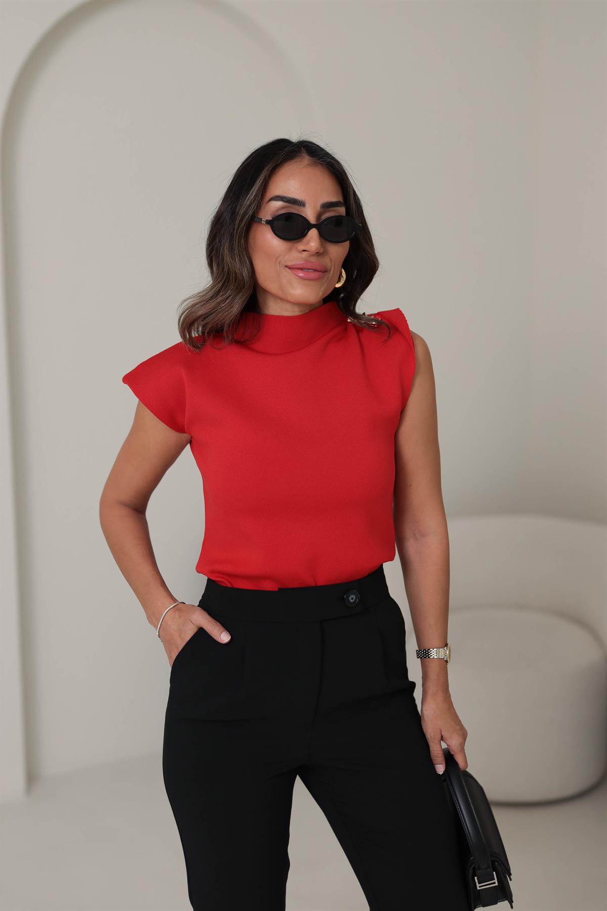 4533 Yarım Balıkçı Broşlu Triko Bluz KIRMIZI