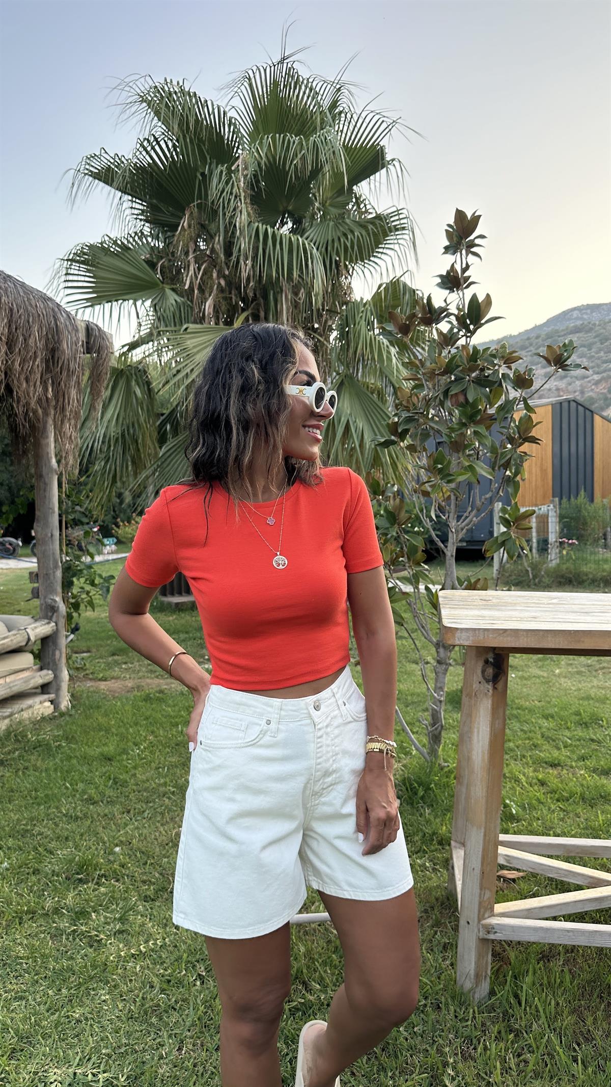 0124 Pamuklu Crop Tshirt