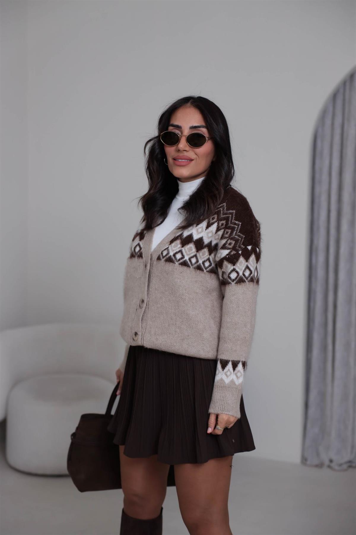 0174 Desenli V Yaka Yünlü Hırka SÜTLÜ KAHVE