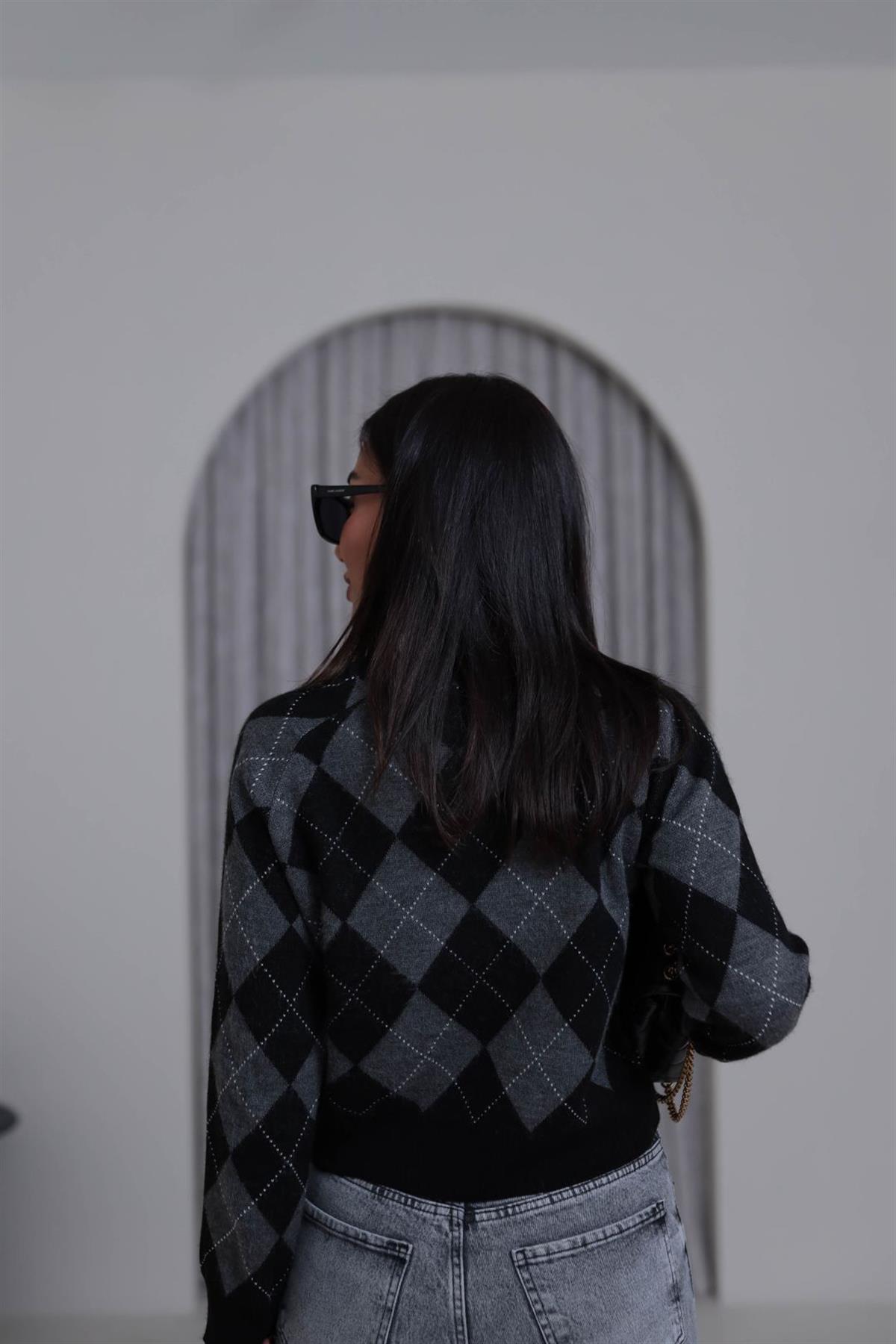 5219 Bisiklet Yaka Baklava Desen Massi Kazak SİYAH