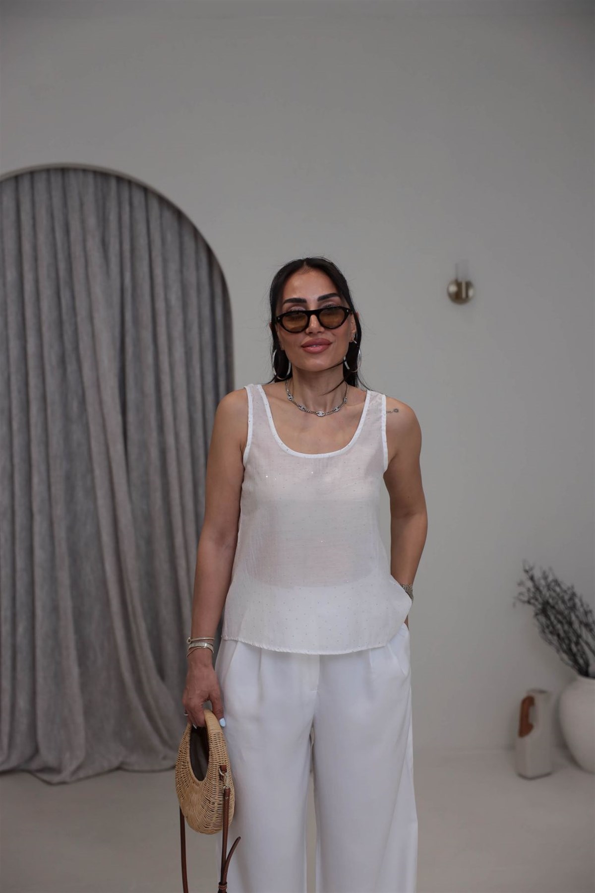 8241 Kalın Askılı Serpme Taşlı Tencel Atlet EKRU