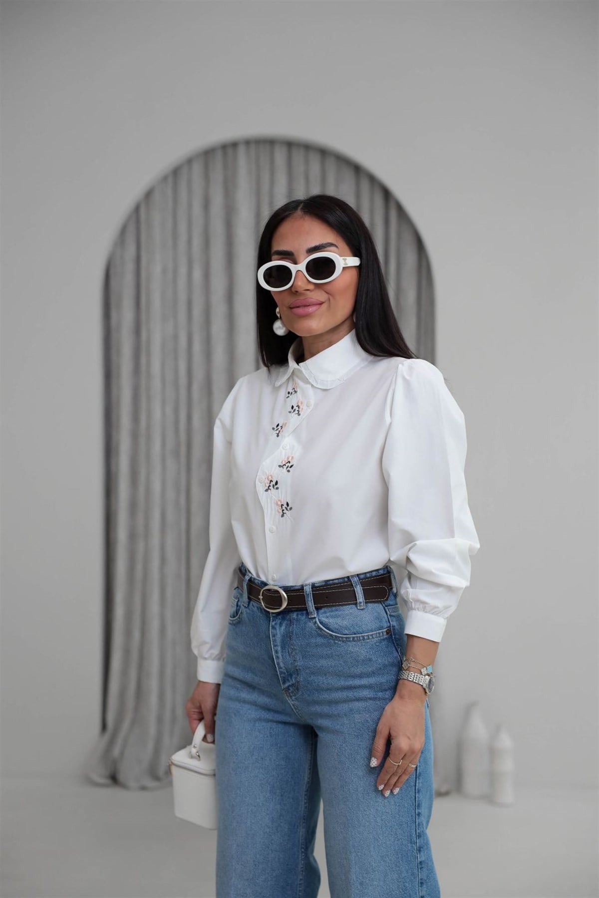 5118 Yaka Fırfırlı Nakış İşlemeli Gömlek EKRU