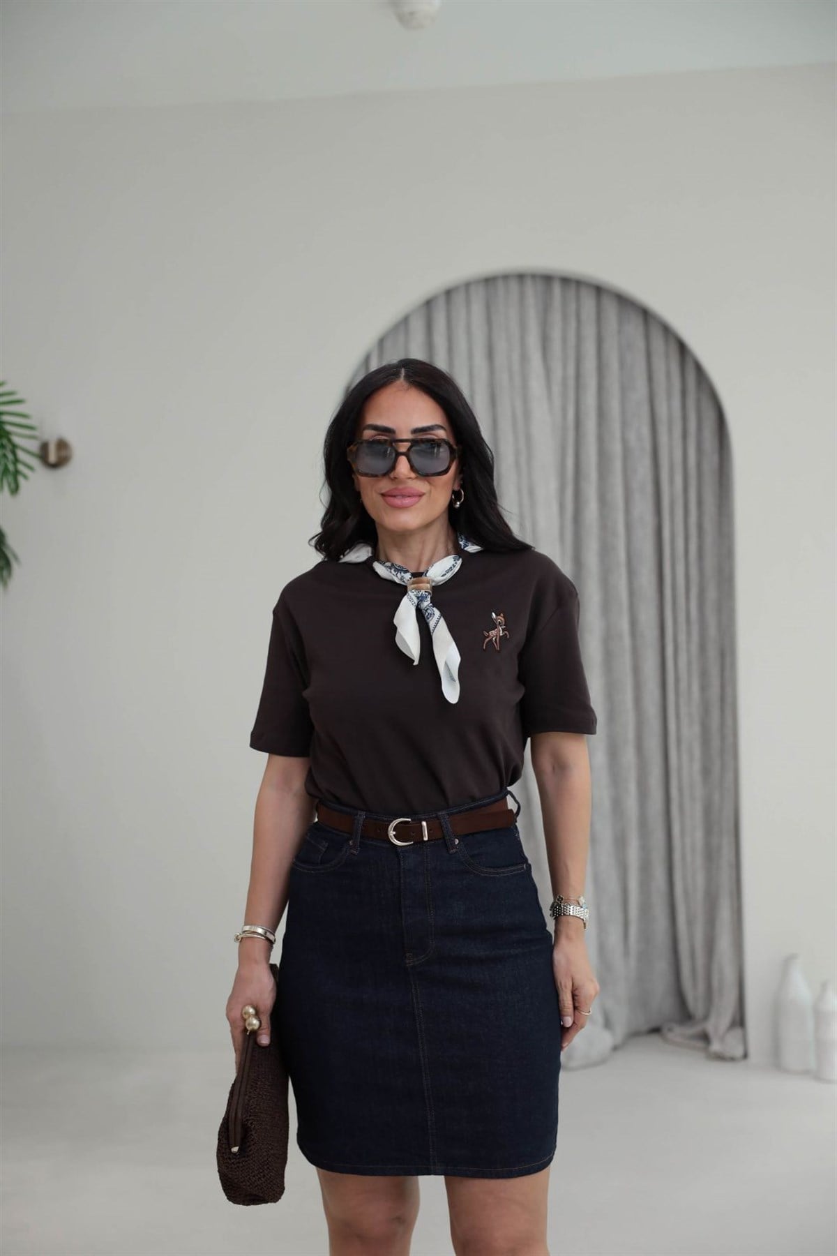 1140 Fular Detaylı Nakışlı Tshirt ACI KAHVE