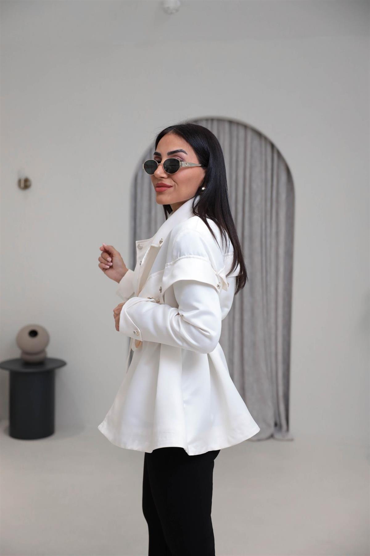 302 Gold Düğmeli Kuşaklı Saten Ceket EKRU